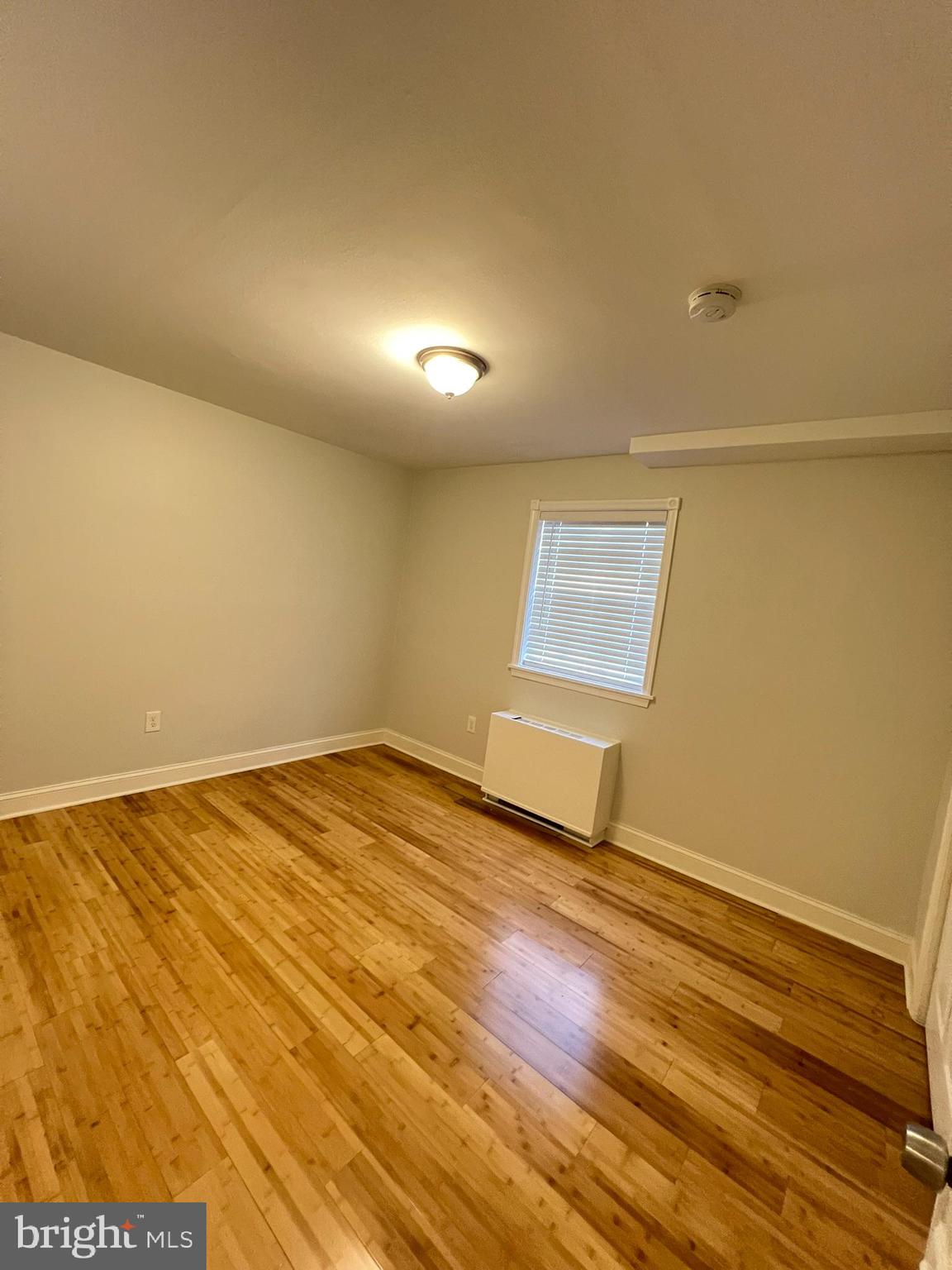 MONTPELIER VILLAGE - Residential Lease