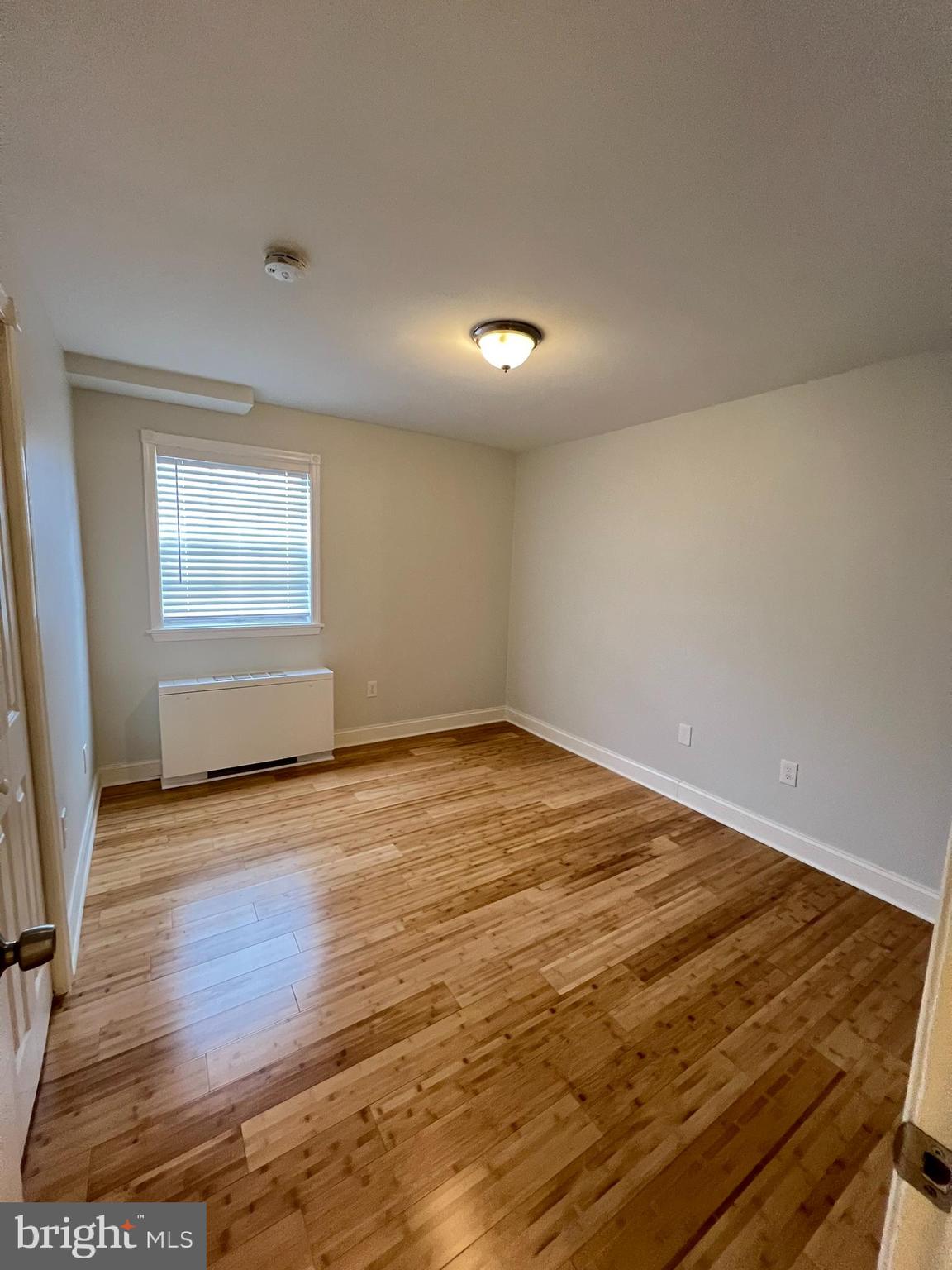 MONTPELIER VILLAGE - Residential Lease