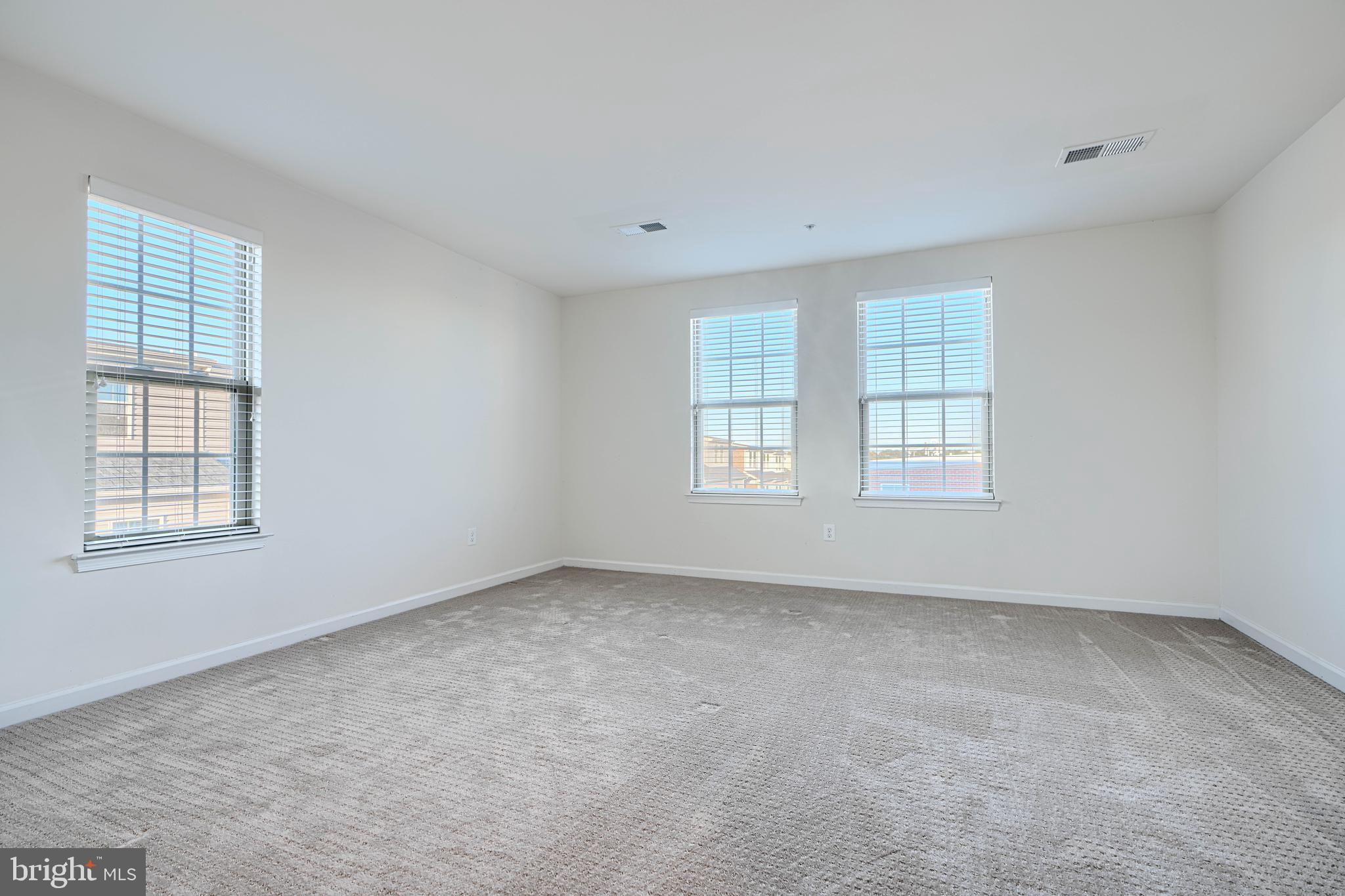 O'DONNELL SQUARE - Residential