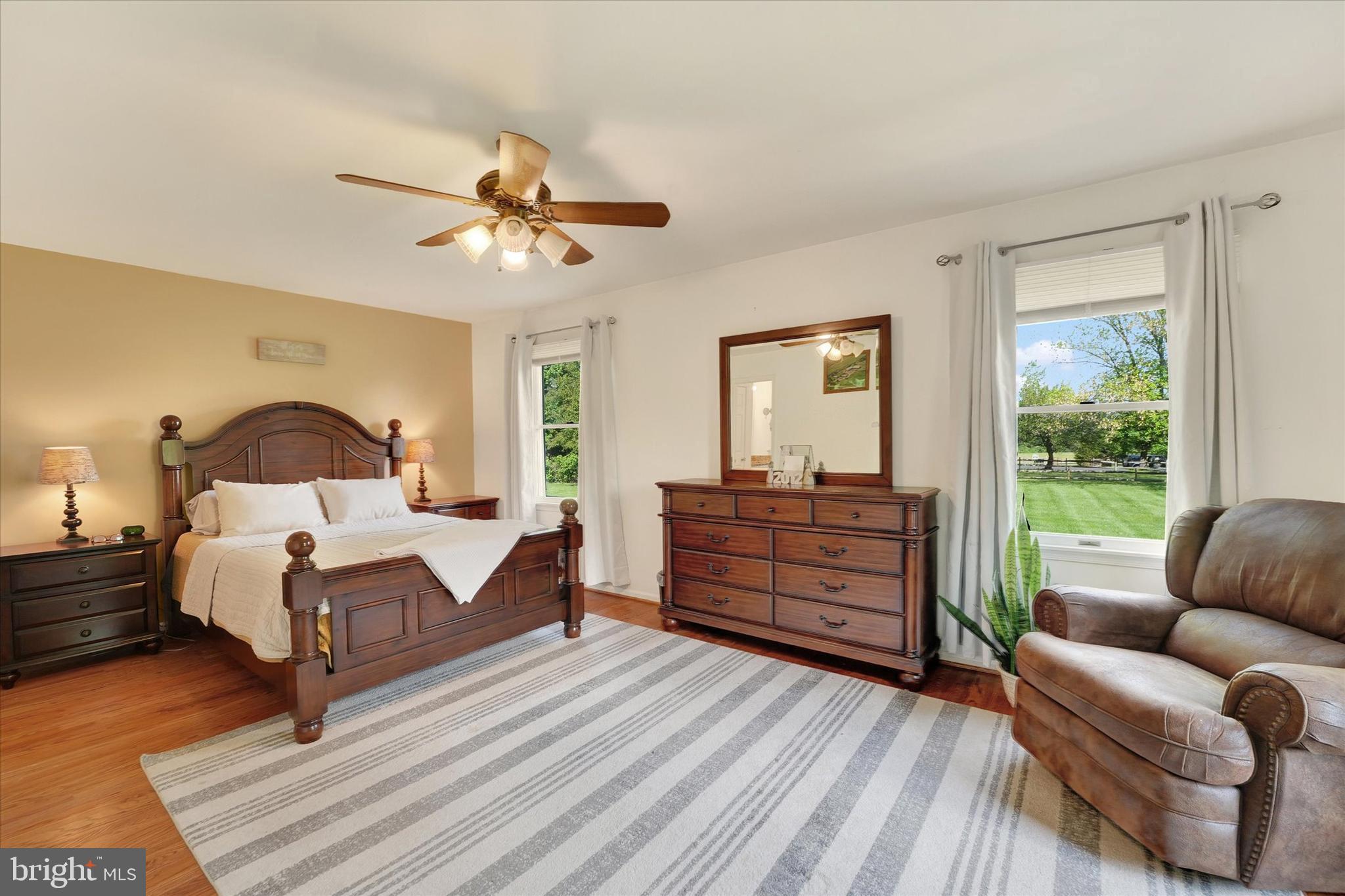 STRAWBERRY HILL - Residential