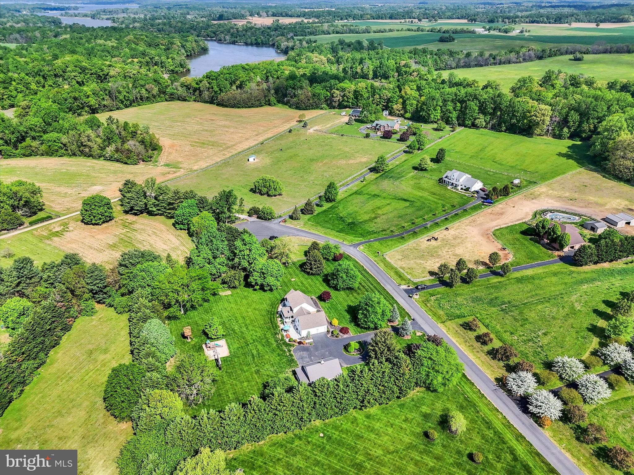 STRAWBERRY HILL - Residential