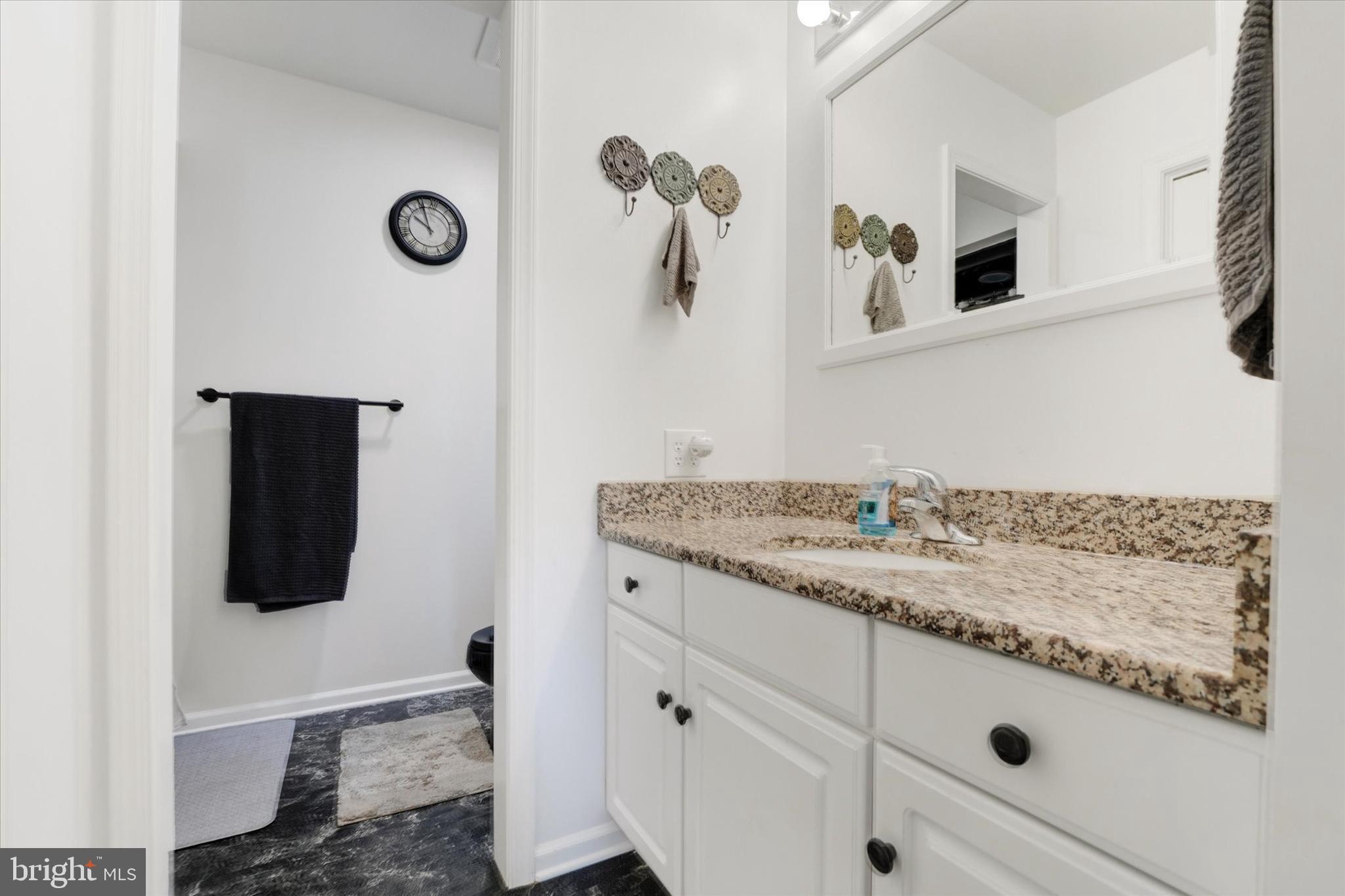 STRAWBERRY HILL - Residential