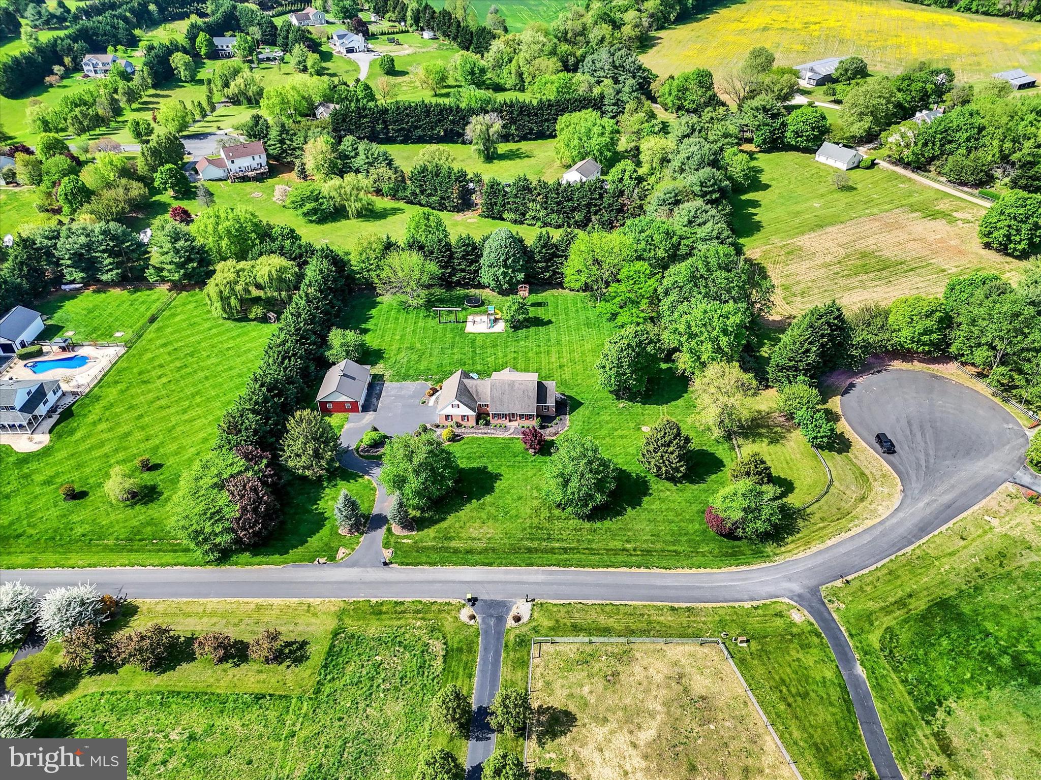 STRAWBERRY HILL - Residential