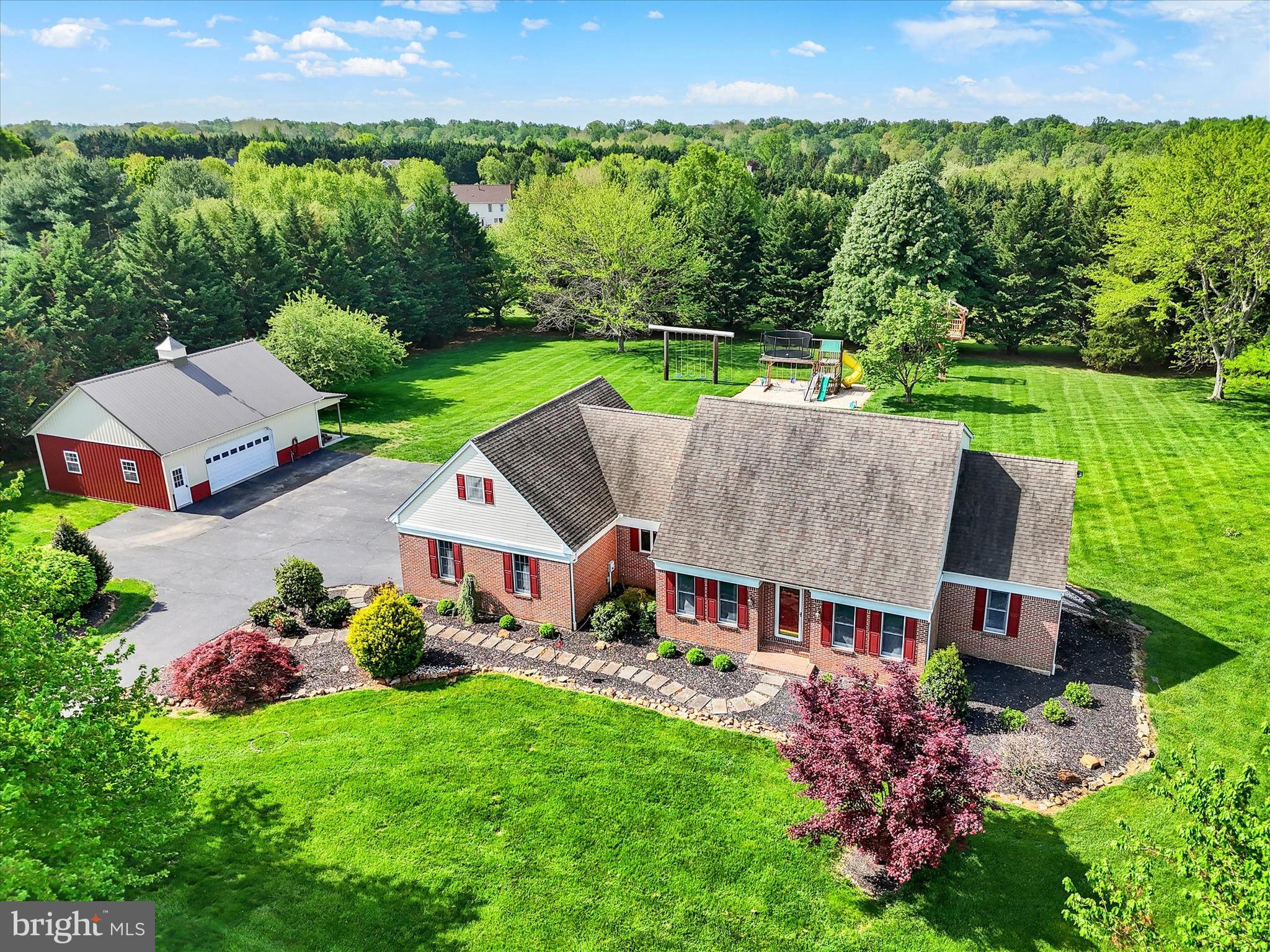 98 BLAKISTON LANE