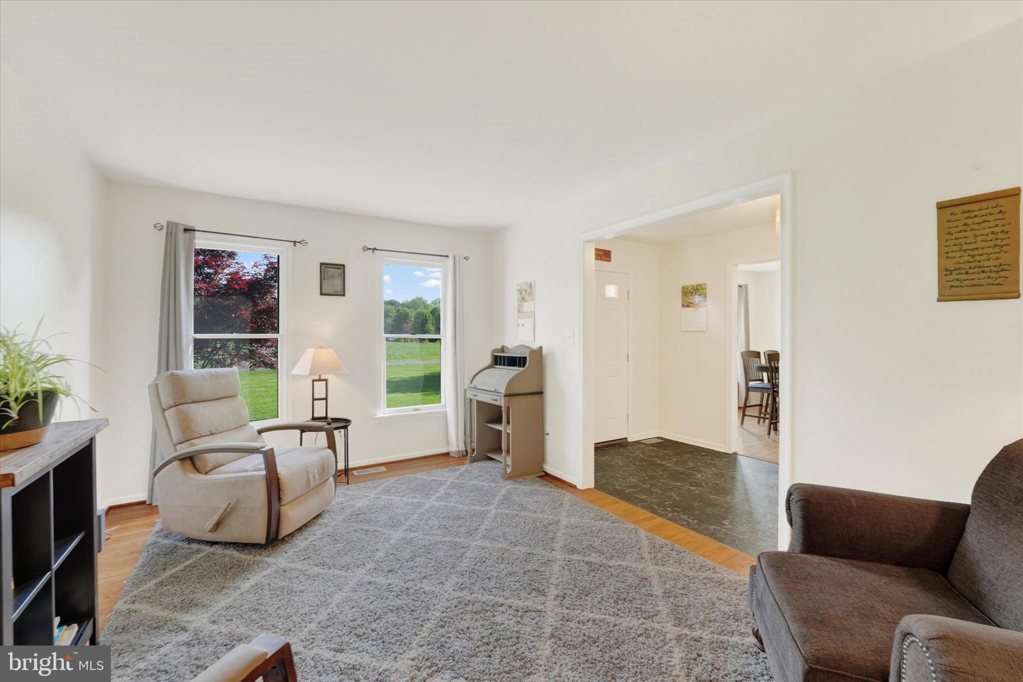 STRAWBERRY HILL - Residential