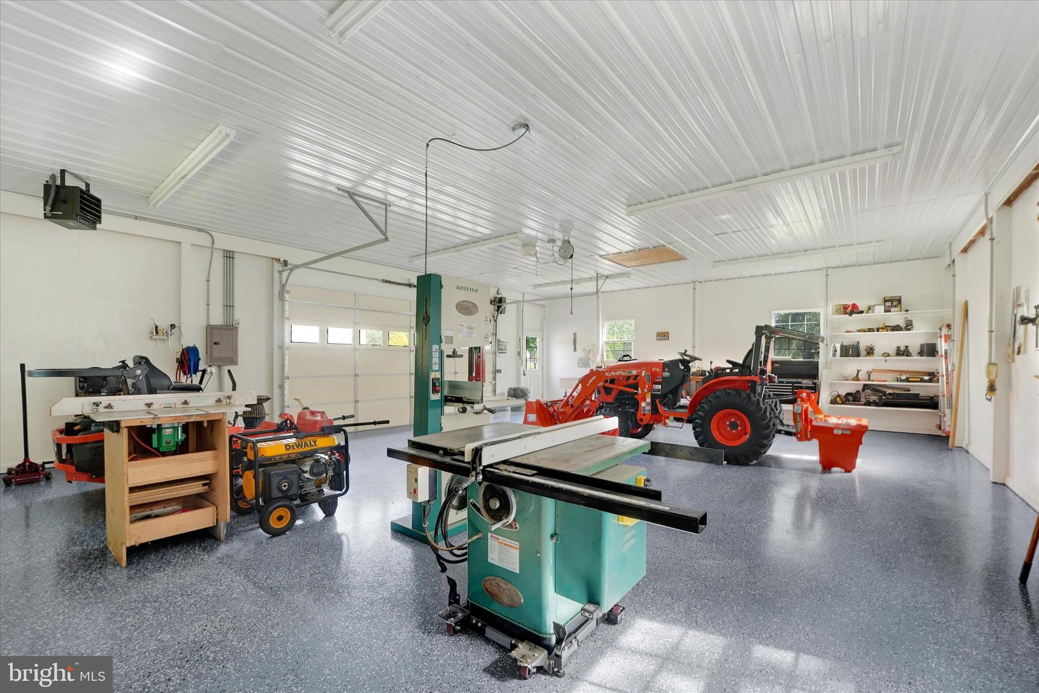 STRAWBERRY HILL - Residential