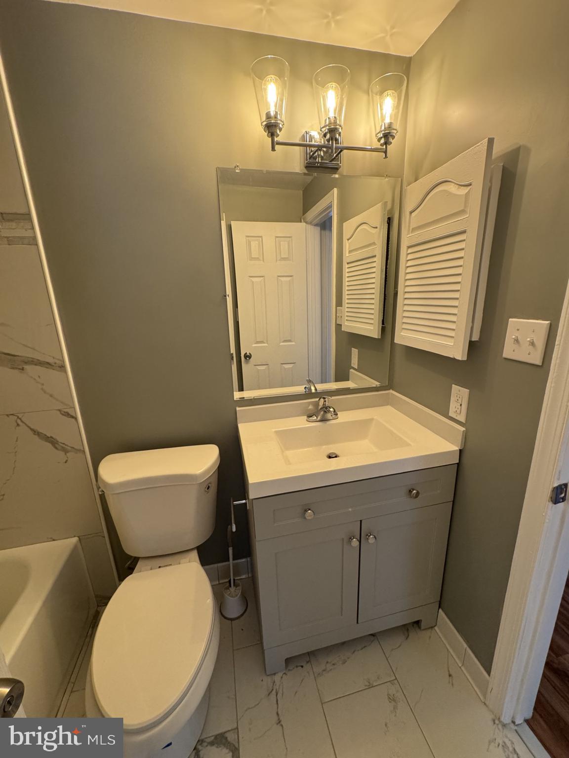 LAKE VILLAGE MANOR - Residential