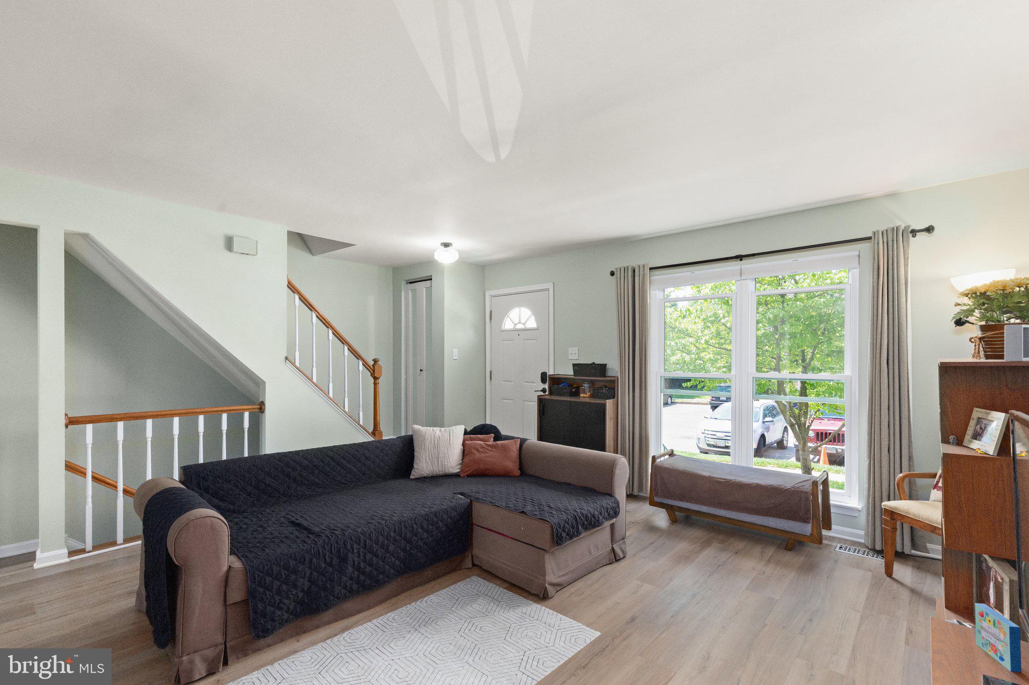 6 WINDERSAL LANE