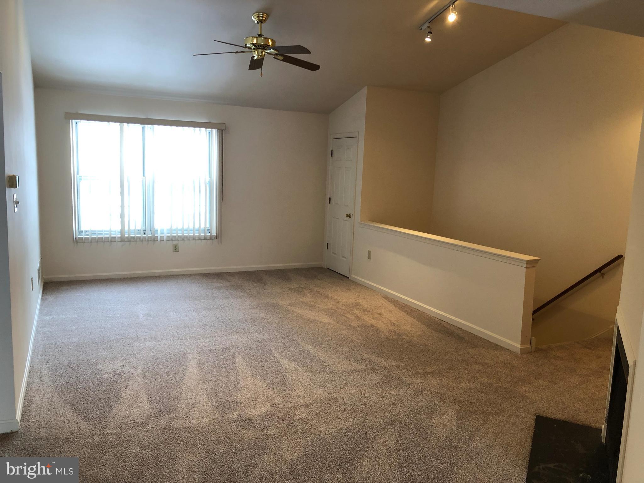 SEVEN OAKS - Residential