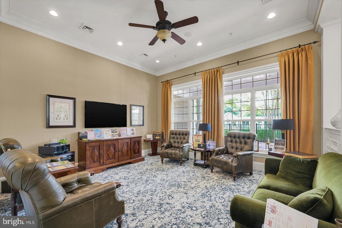 SYMPHONY VILLAGE AT CENTREVILLE - Residential