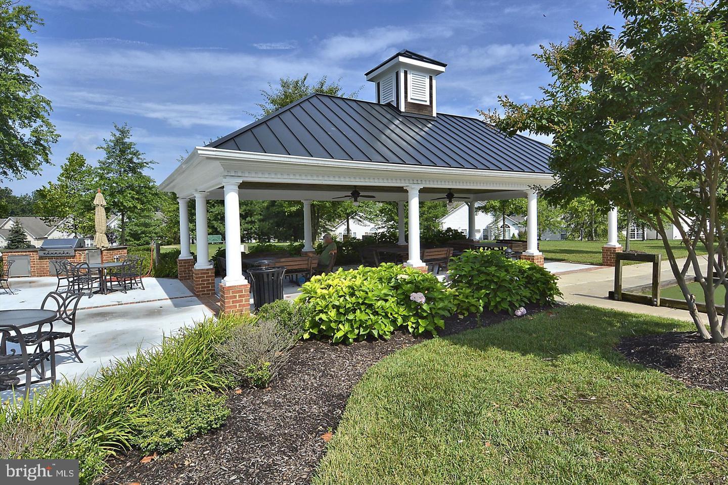 SYMPHONY VILLAGE AT CENTREVILLE - Residential