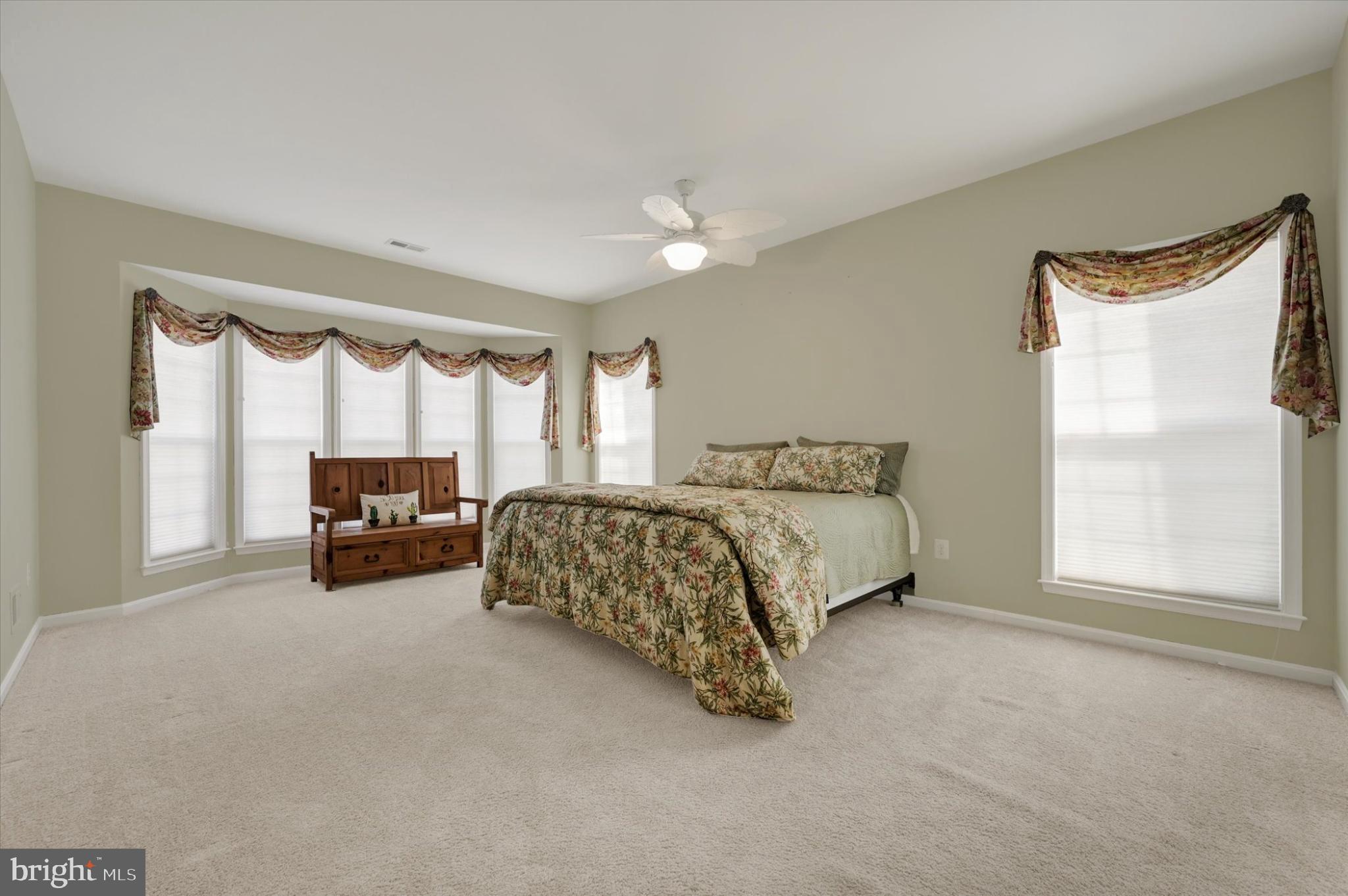 SYMPHONY VILLAGE AT CENTREVILLE - Residential