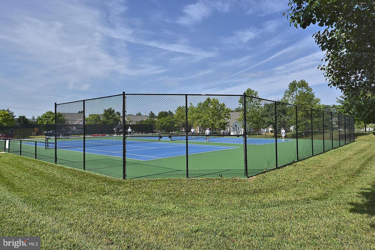 SYMPHONY VILLAGE AT CENTREVILLE - Residential