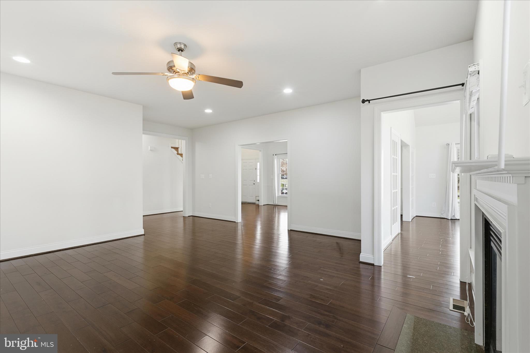 LOUDOUN VALLEY ESTATES 2 - Residential Lease