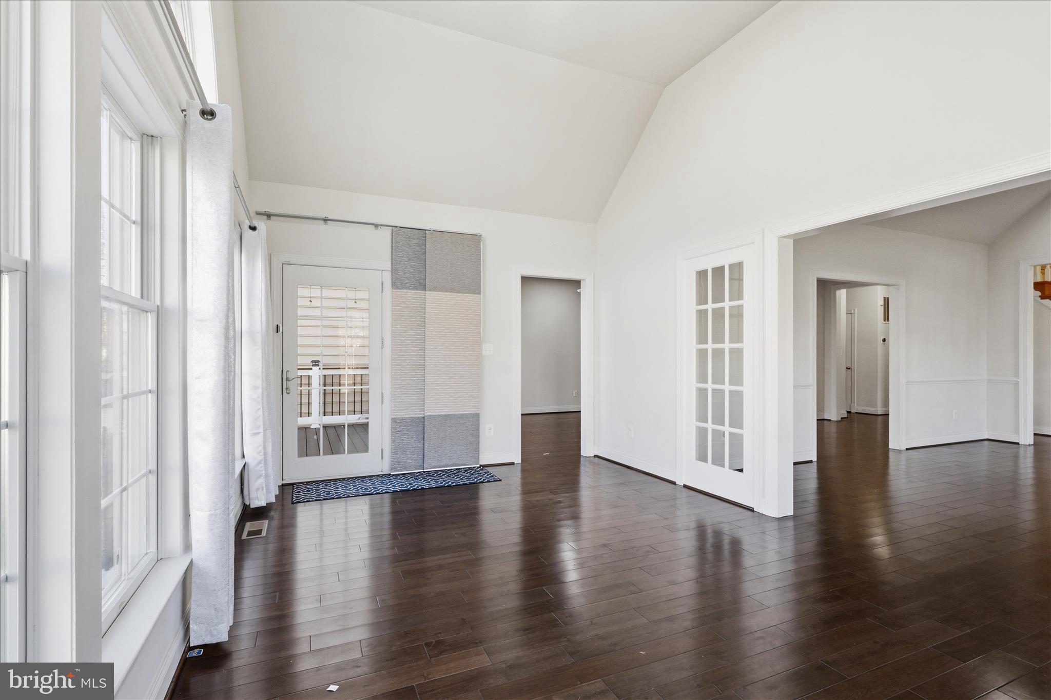 LOUDOUN VALLEY ESTATES 2 - Residential Lease