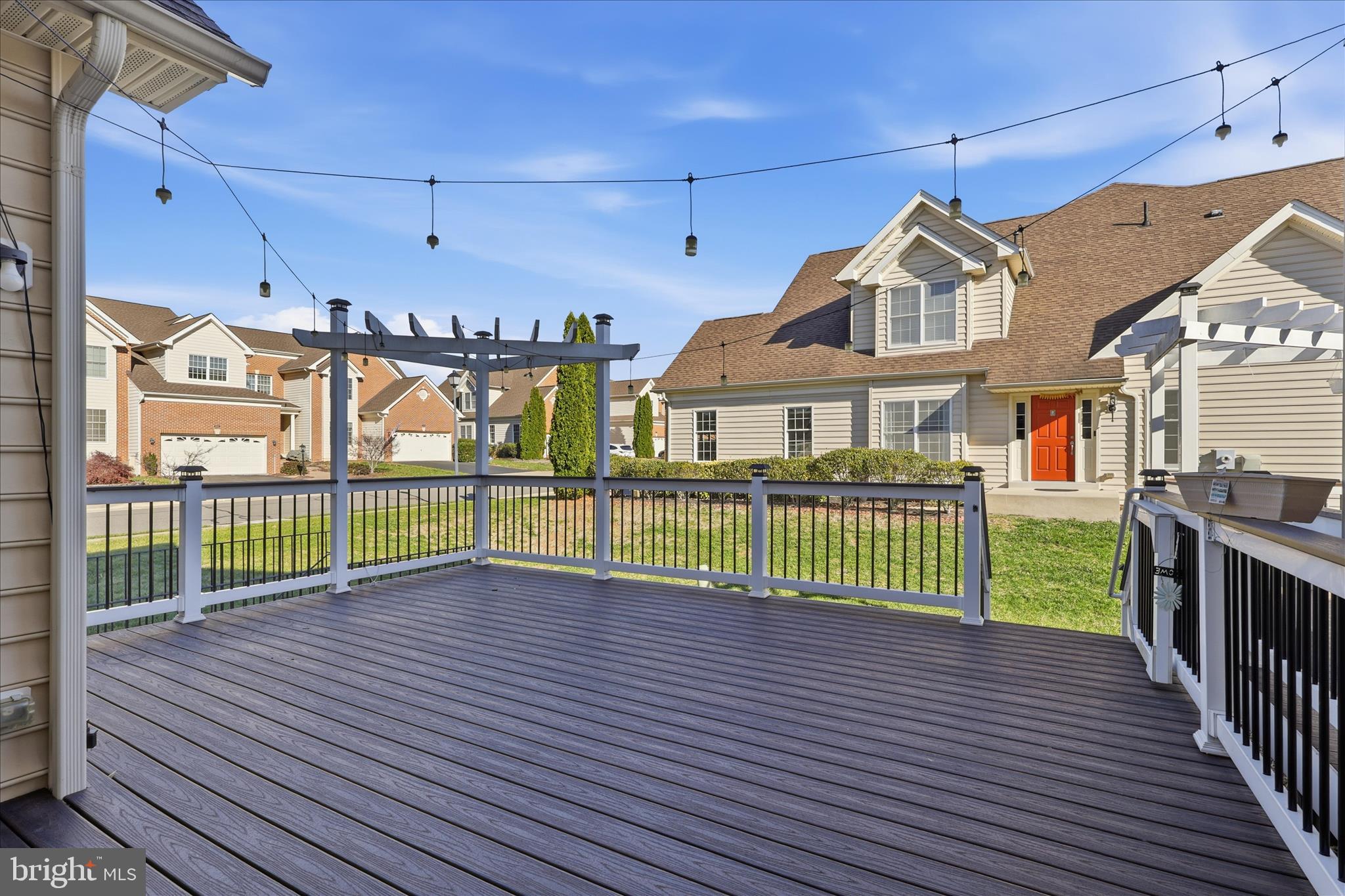 LOUDOUN VALLEY ESTATES 2 - Residential Lease