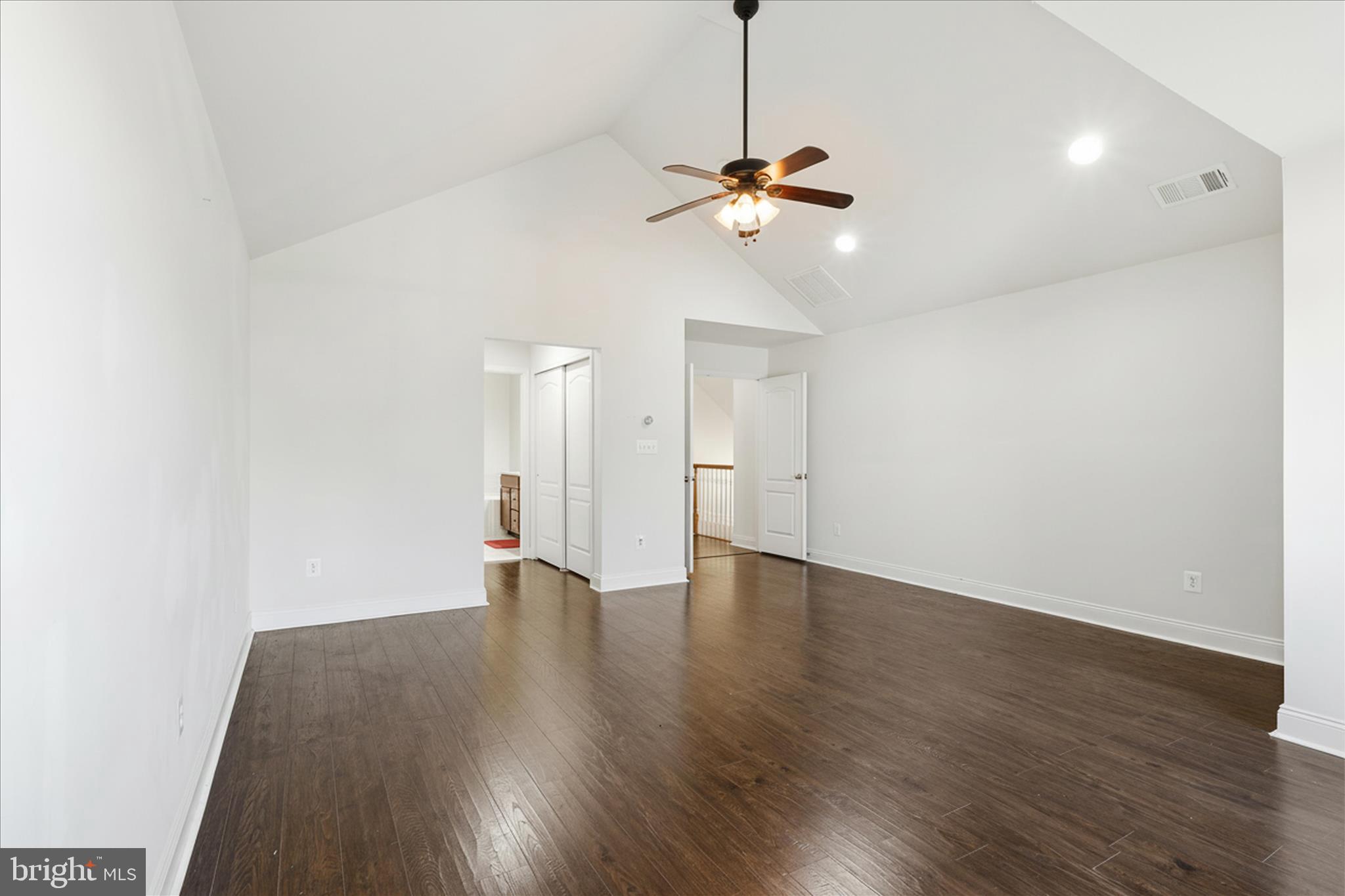 LOUDOUN VALLEY ESTATES 2 - Residential Lease