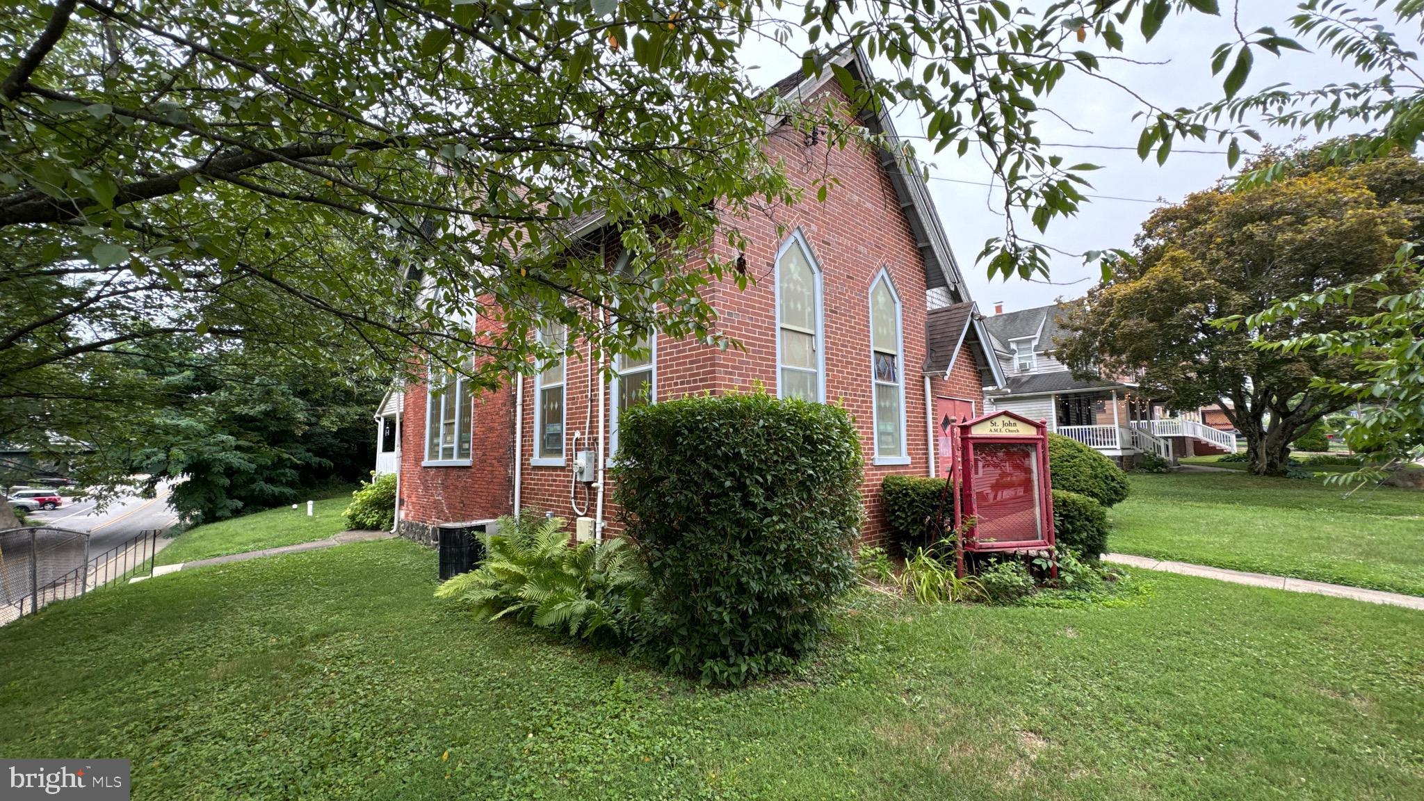 203 HIGHLAND AVENUE