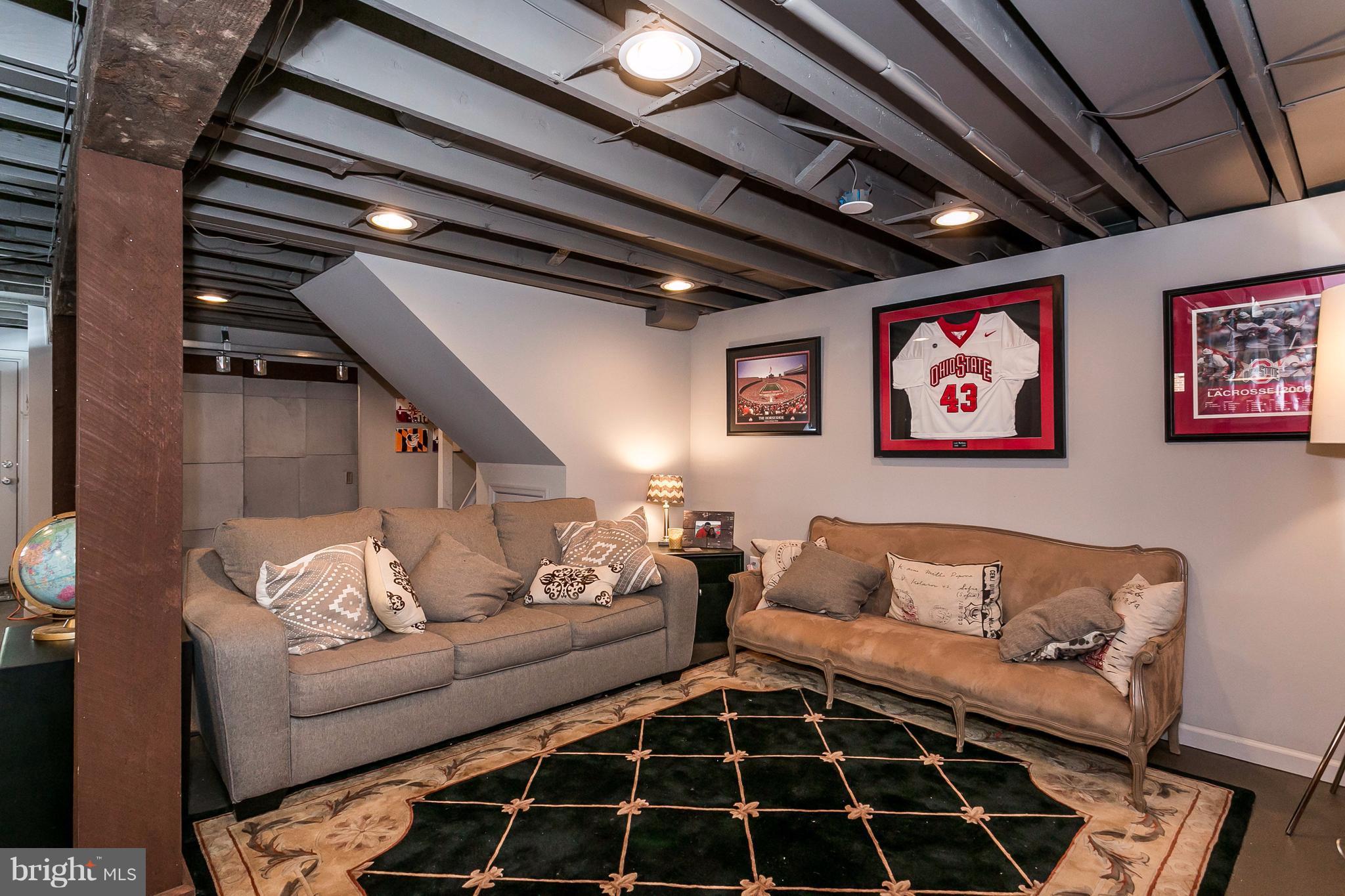 KINGSVILLE - Residential