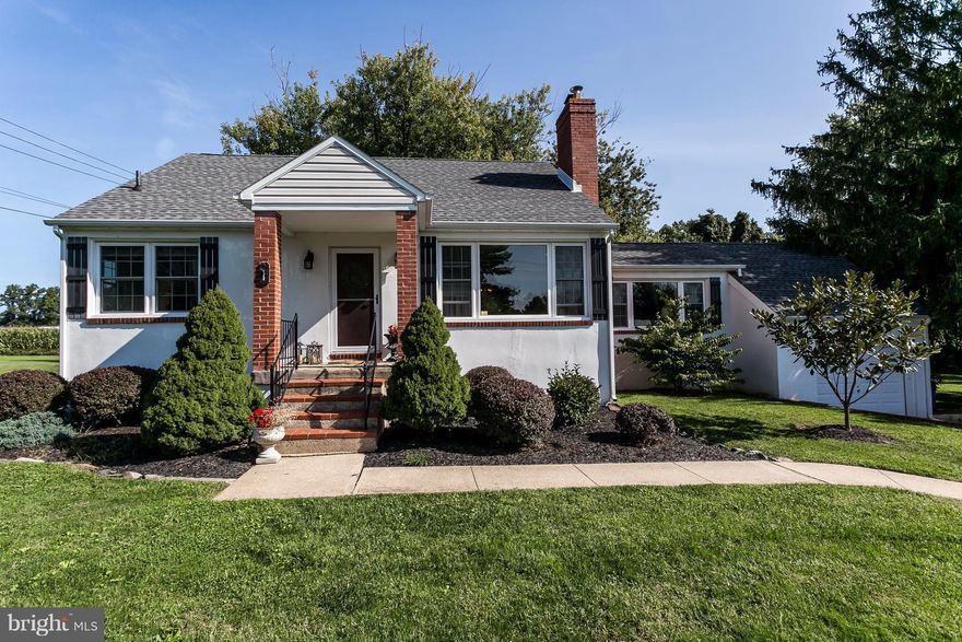 What a SHOWPIECE! Truly-this gem was featured on HGTV in 2013! Gorgeous hrdwd flrs, gourmet Kit w/ granite counters, ss applcs & island w/ brkfst bar. Upper Level is a perfect Mast Suite w/ 2 walk-ins & MBath. Finished LL offers fantastic rec space w/ bar area, Pwdr Rm & tons of storage. *Property inclds 2 parcels totaling over 1 acre!* In a picture-perfect pastoral setting!