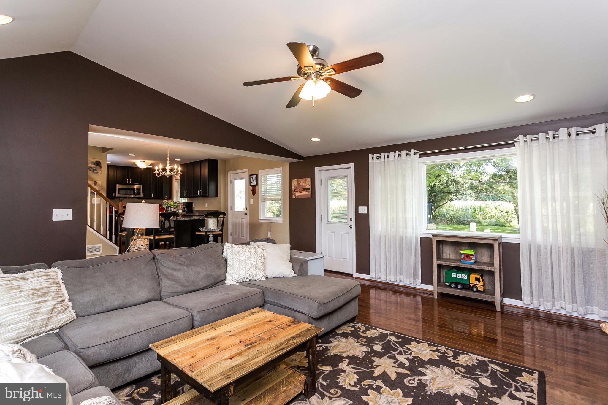 KINGSVILLE - Residential