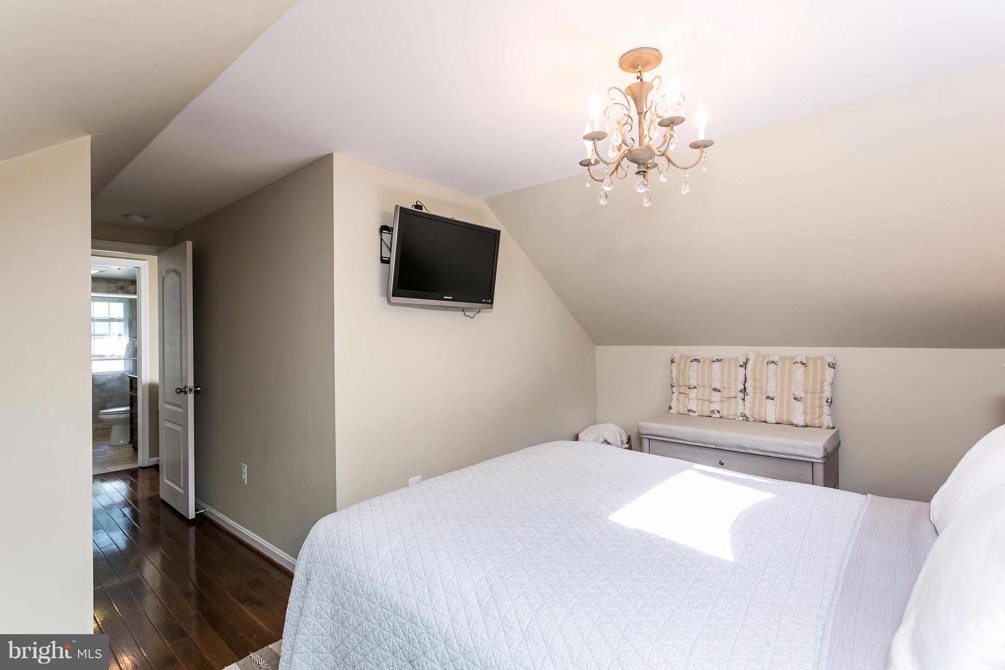 KINGSVILLE - Residential