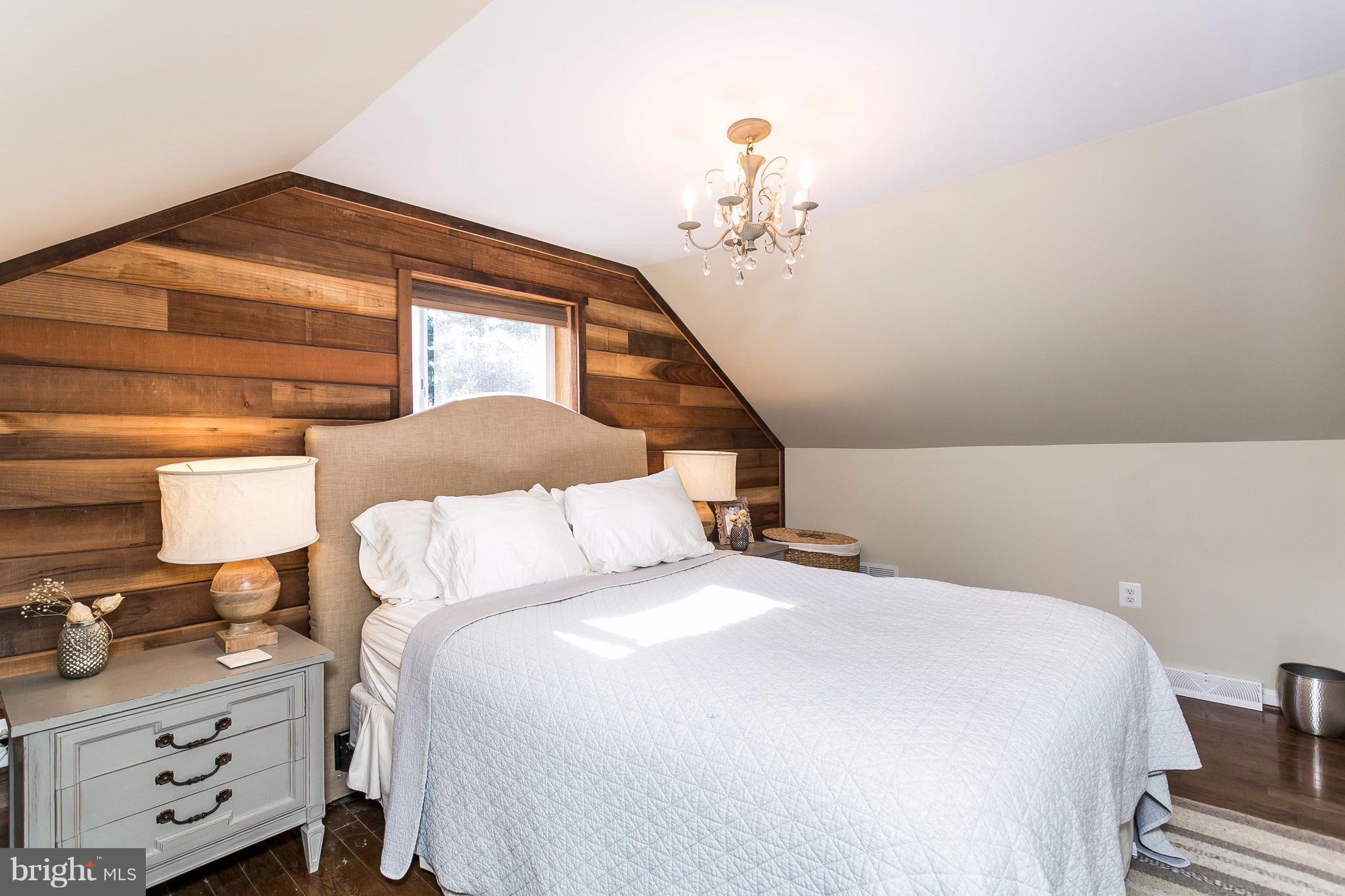 KINGSVILLE - Residential