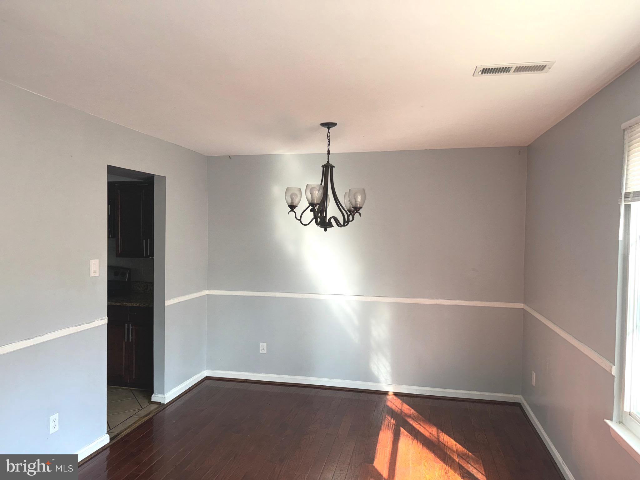 PRINCE PL AT NORTHAMPTOM - Residential Lease