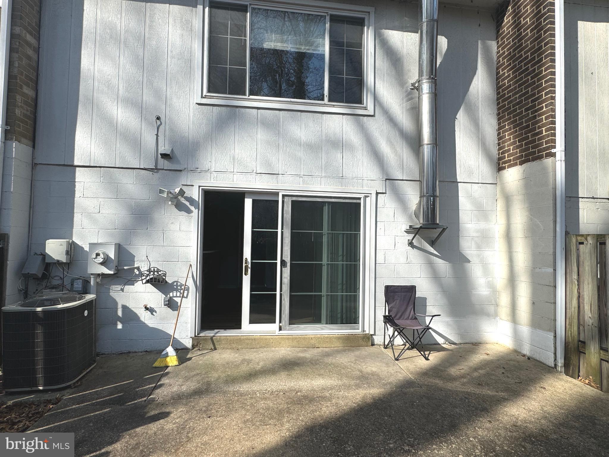 PRINCE PL AT NORTHAMPTOM - Residential Lease