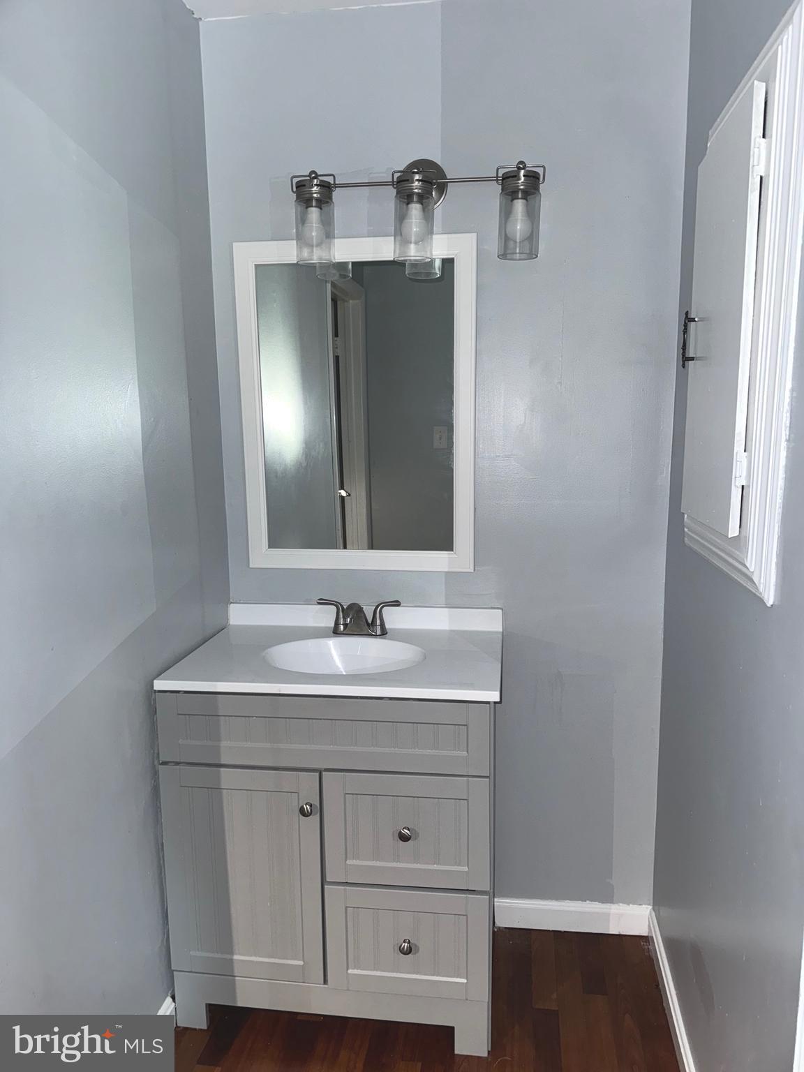 PRINCE PL AT NORTHAMPTOM - Residential Lease