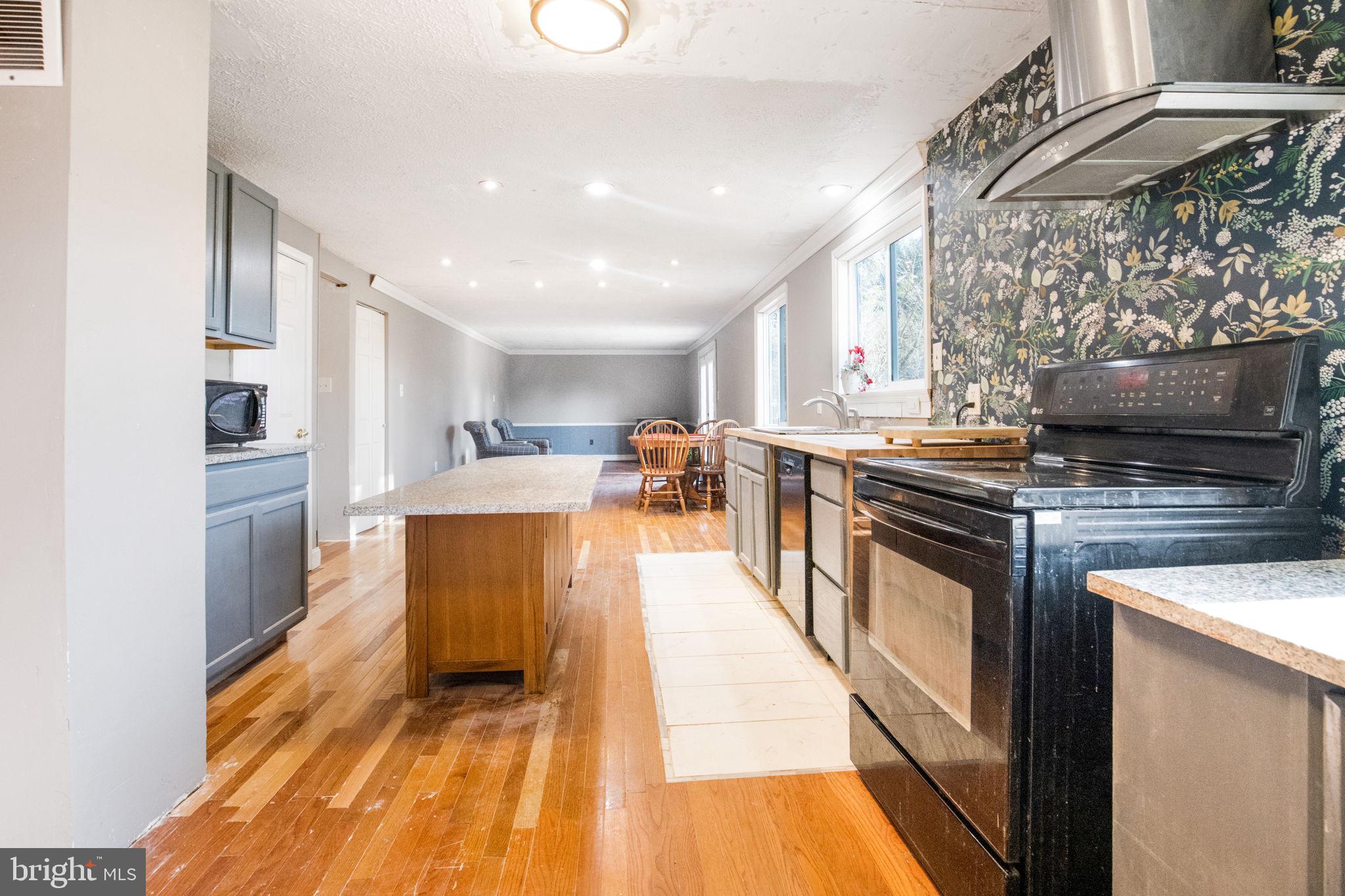 GERMANTOWN ESTATES - Residential