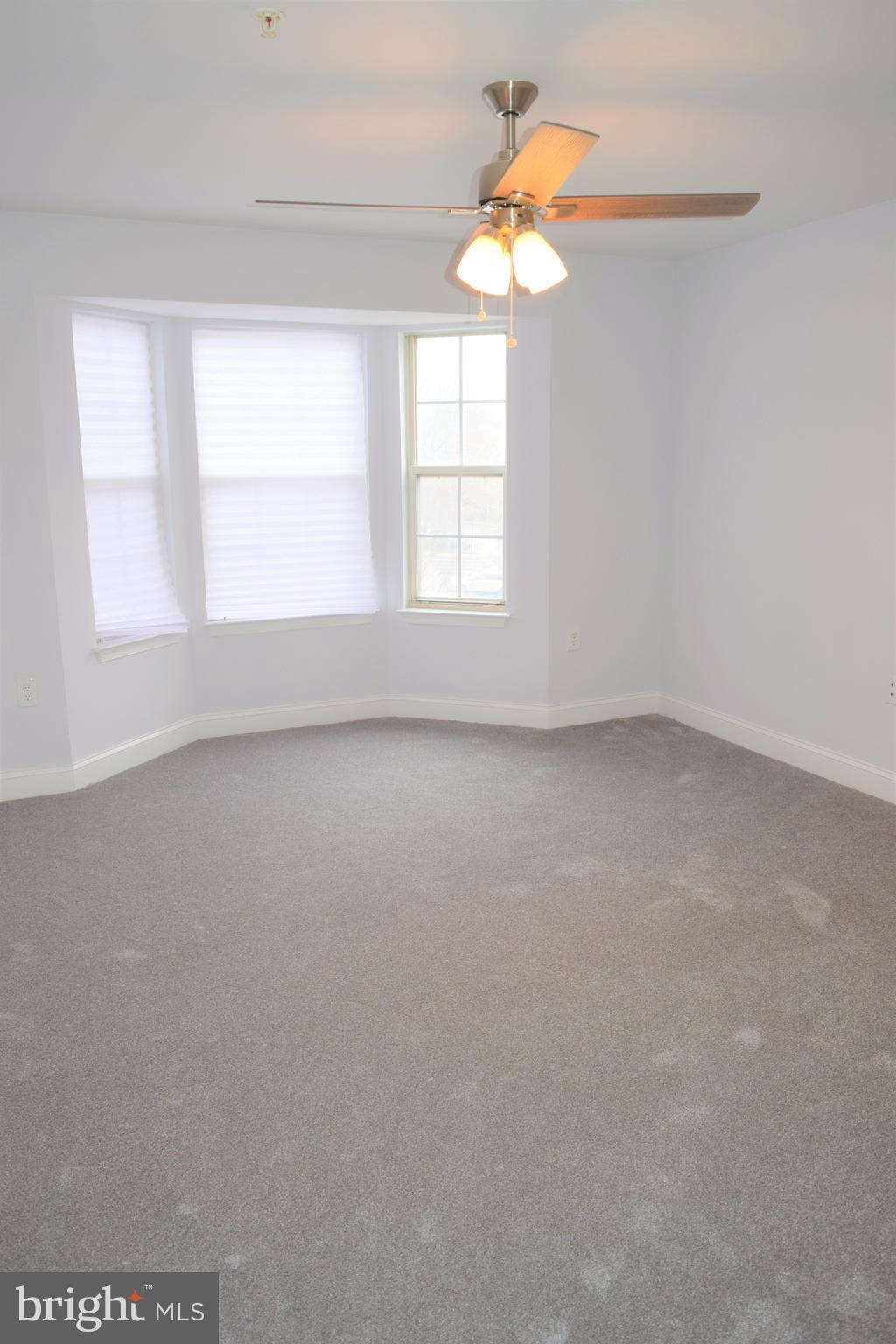 LAKE POINTE AT TOWN CENTER - Residential