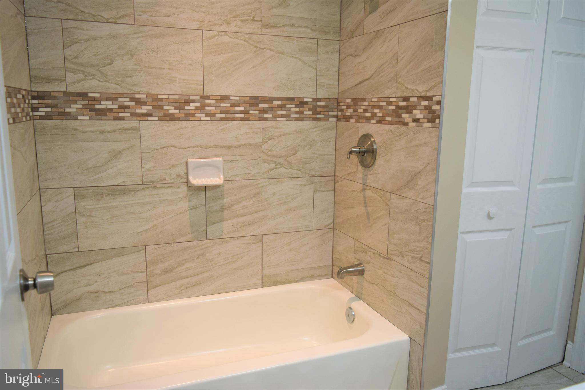 LAKE POINTE AT TOWN CENTER - Residential