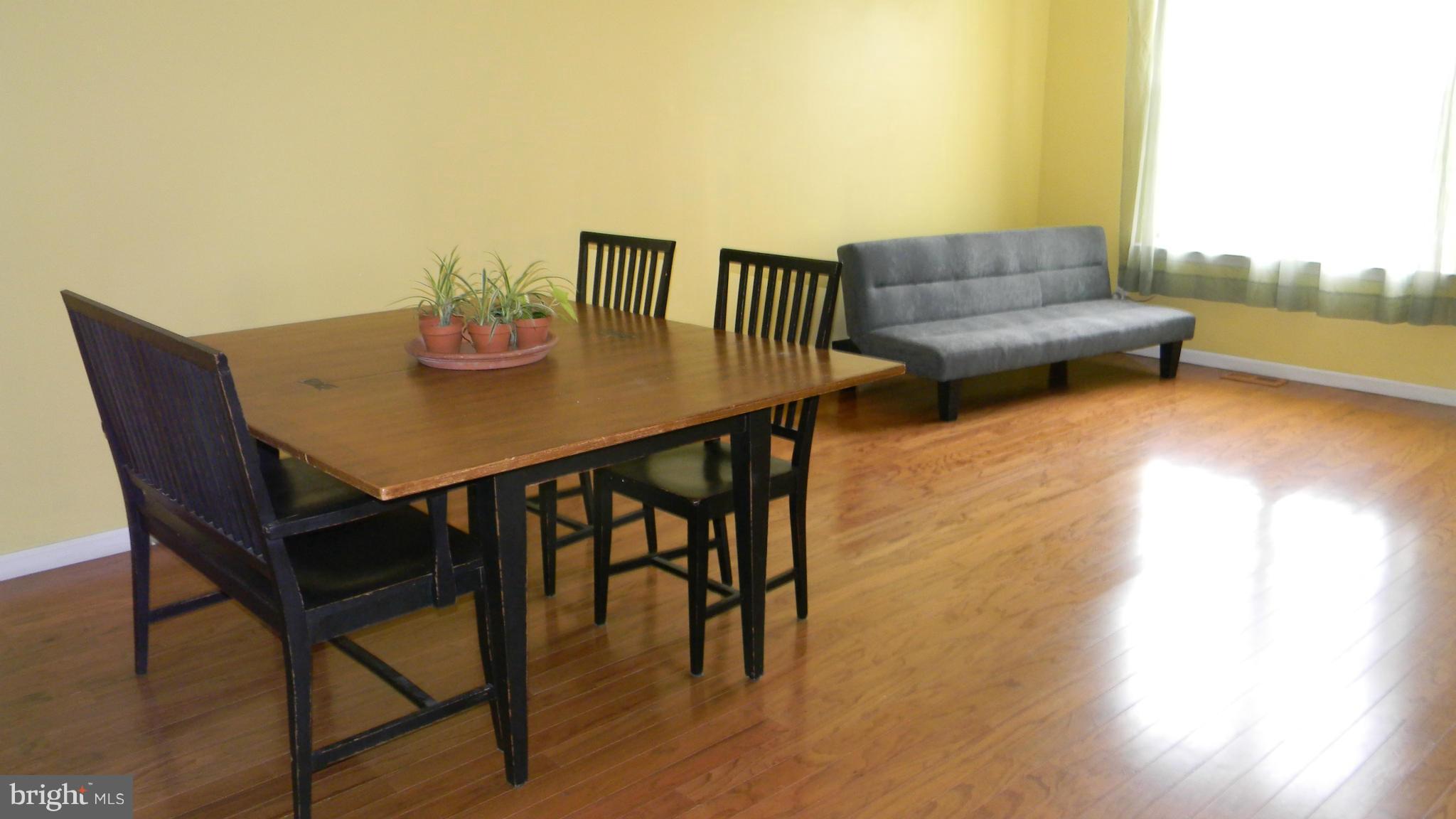 PERSIMMON CREEK - Residential