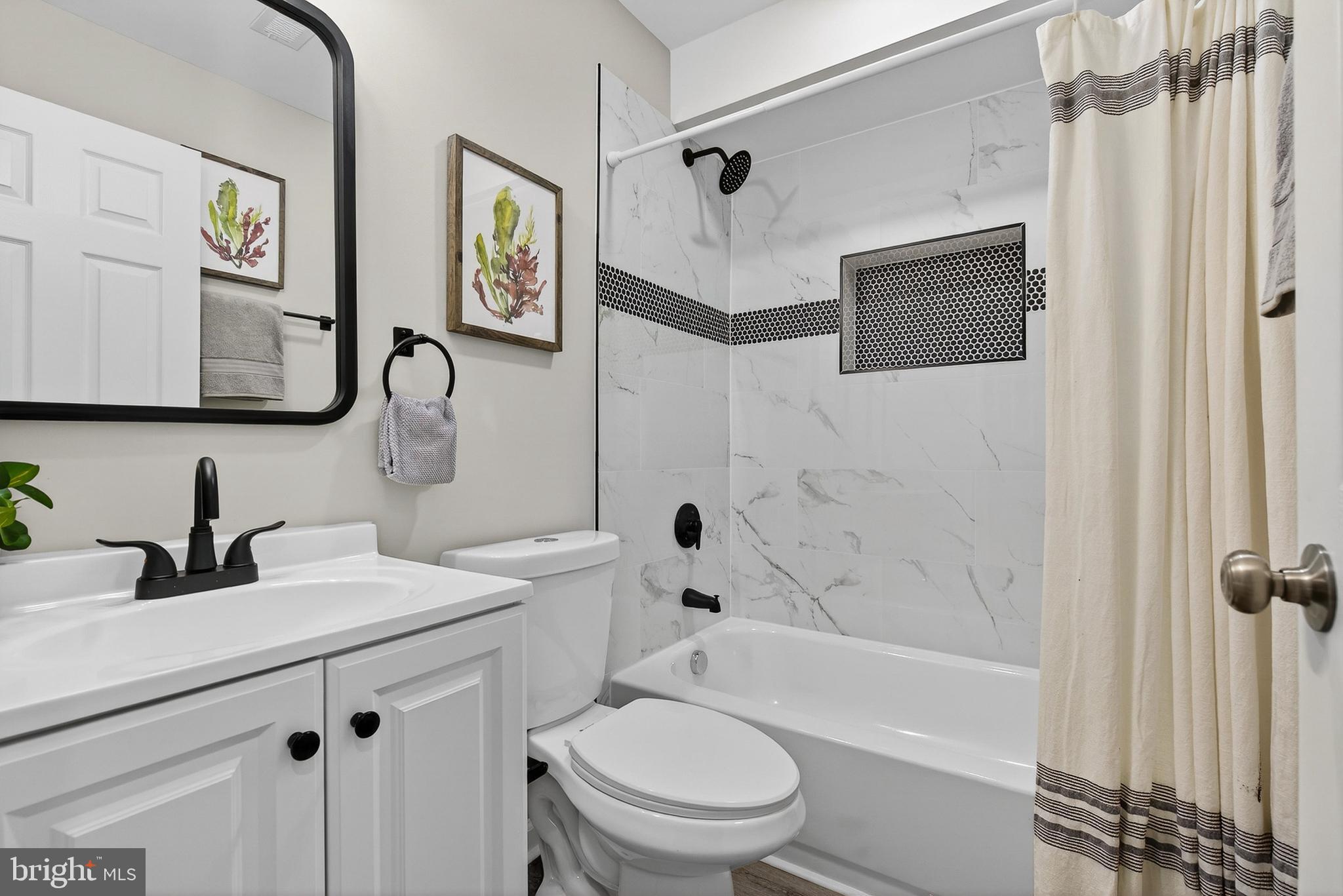 SANDTOWN-WINCHESTER - Residential