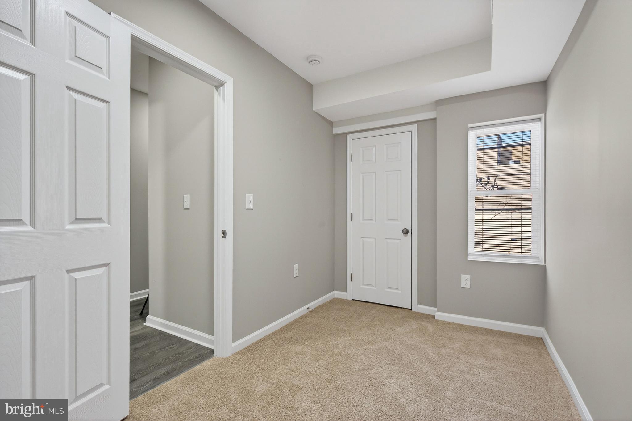 SANDTOWN-WINCHESTER - Residential