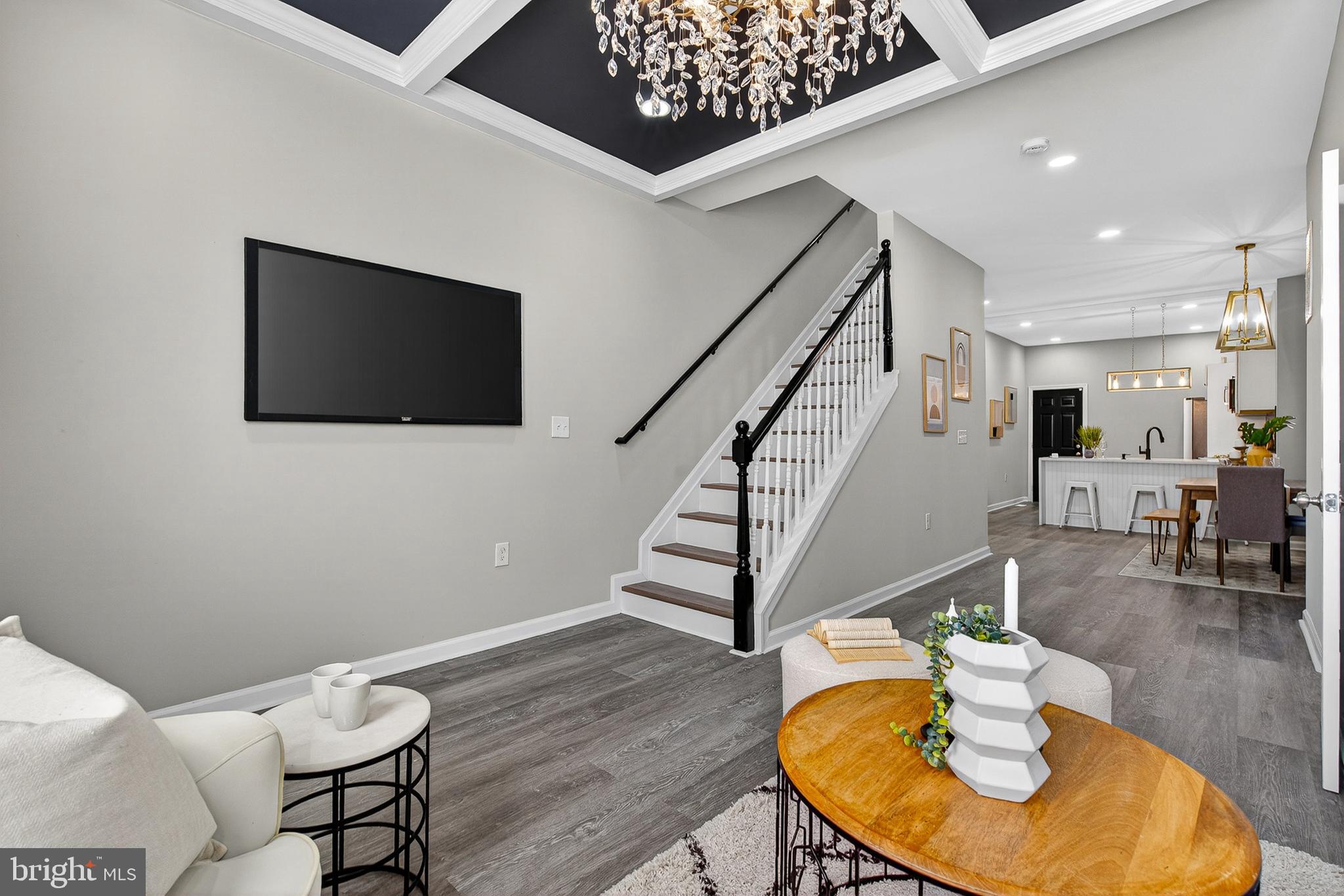 SANDTOWN-WINCHESTER - Residential