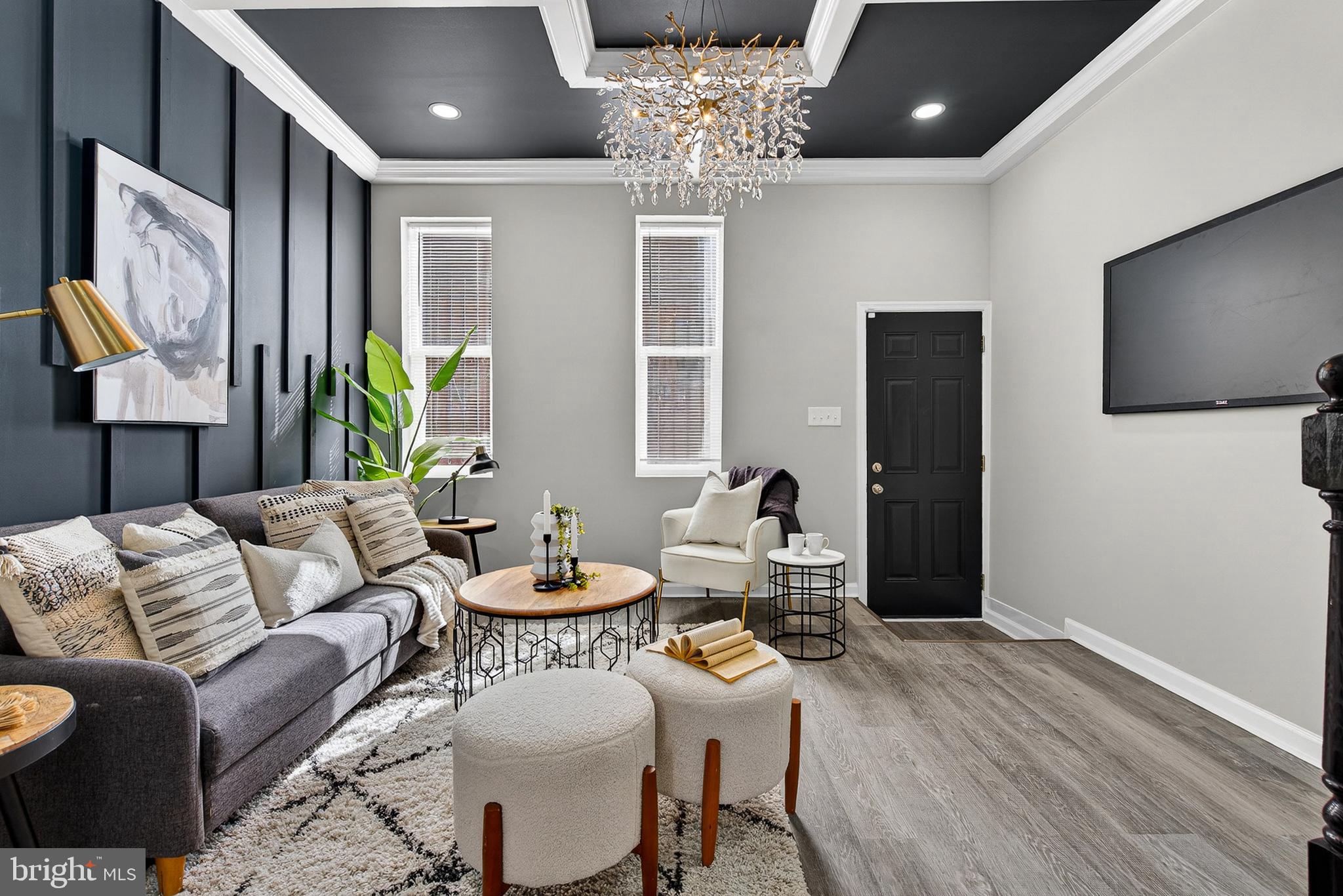 SANDTOWN-WINCHESTER - Residential