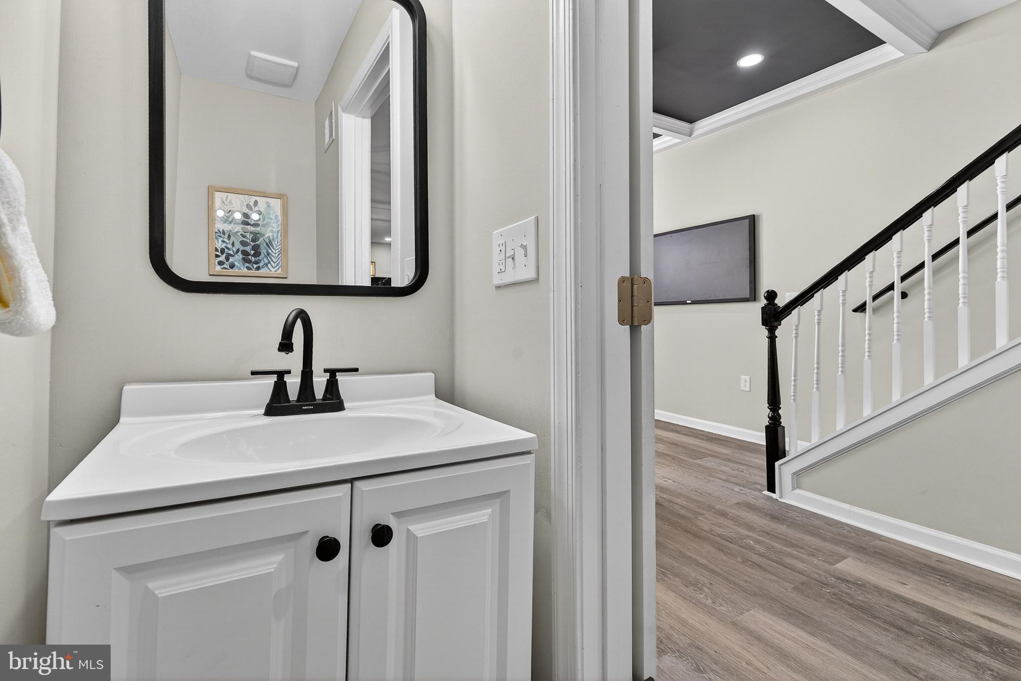 SANDTOWN-WINCHESTER - Residential