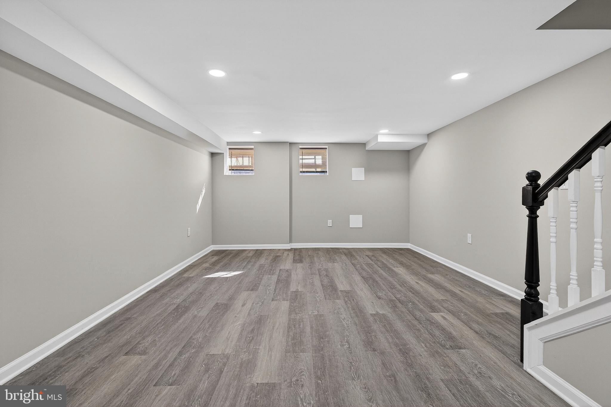 SANDTOWN-WINCHESTER - Residential