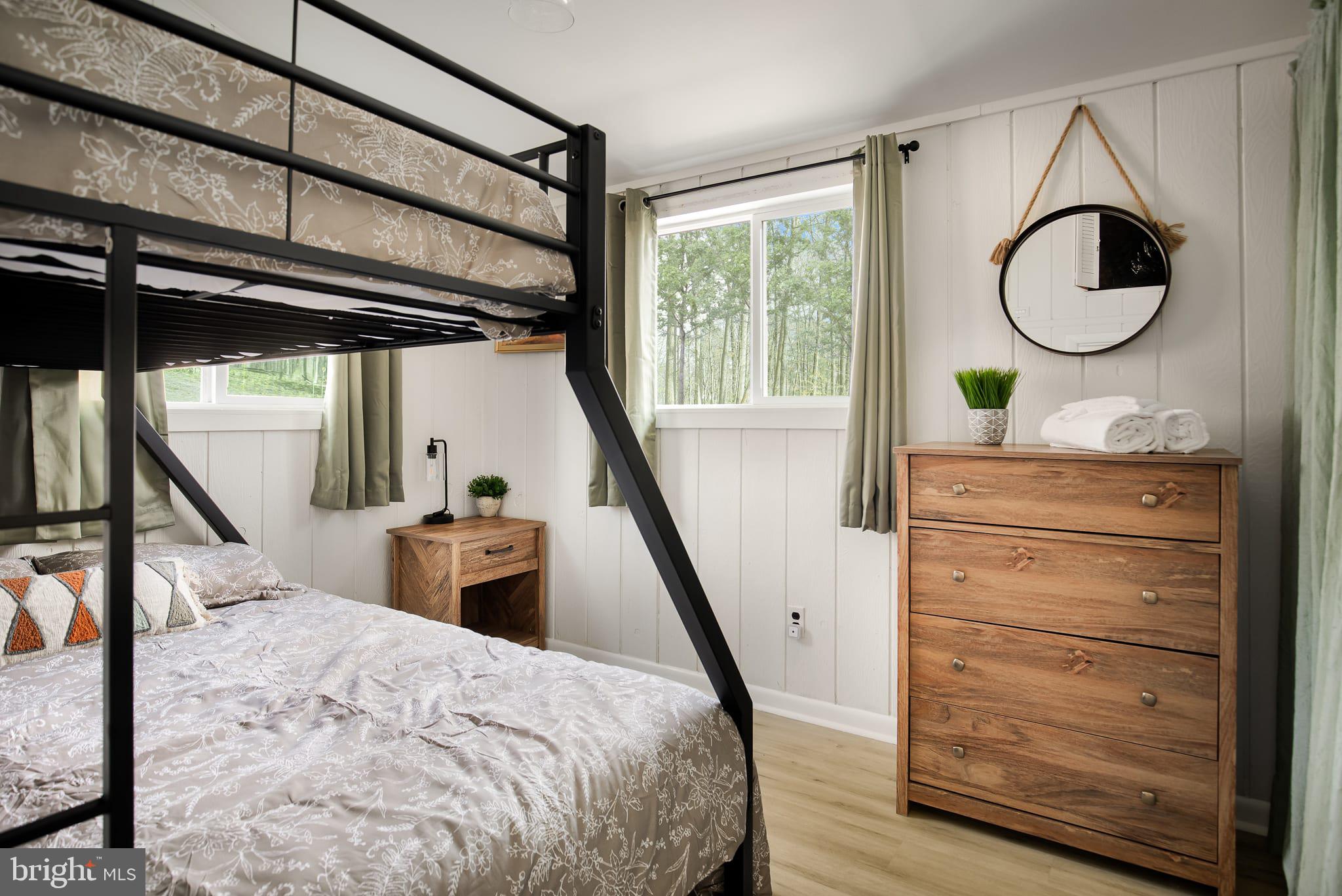 SLEEPY HOLLOW - Residential