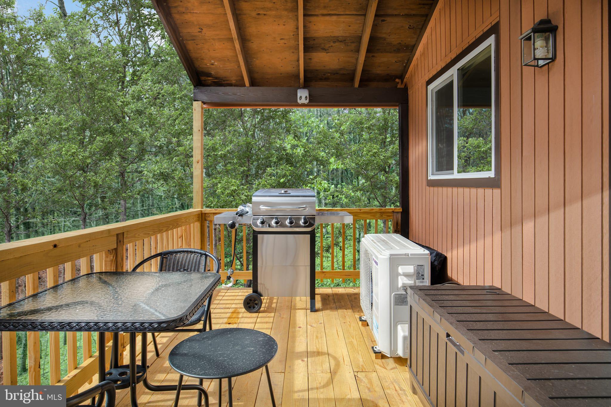 142 RAVENSFOOT TRAIL