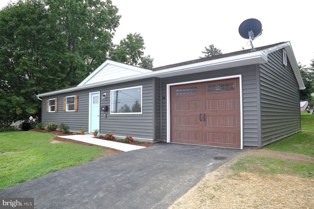 Photo of 225 Dallas Avenue, STRASBURG, PA 17579 (MLS # PALA2073484)