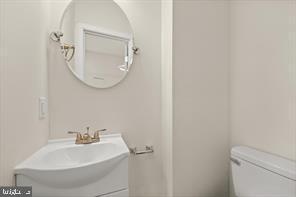 BARCLAY - Residential Lease
