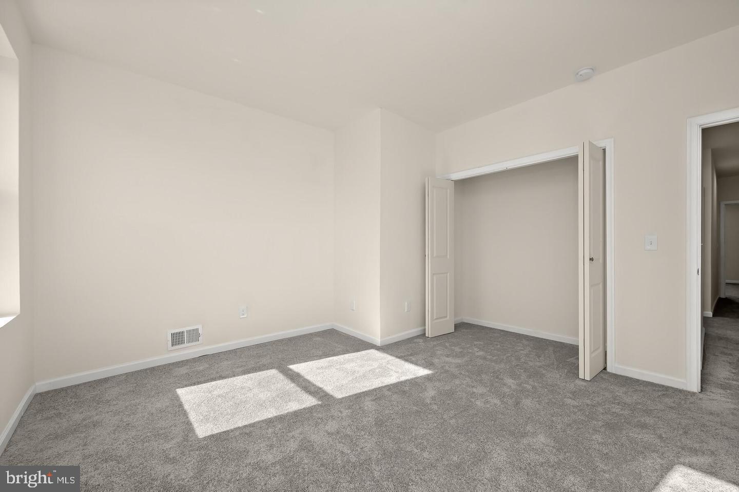 BARCLAY - Residential Lease