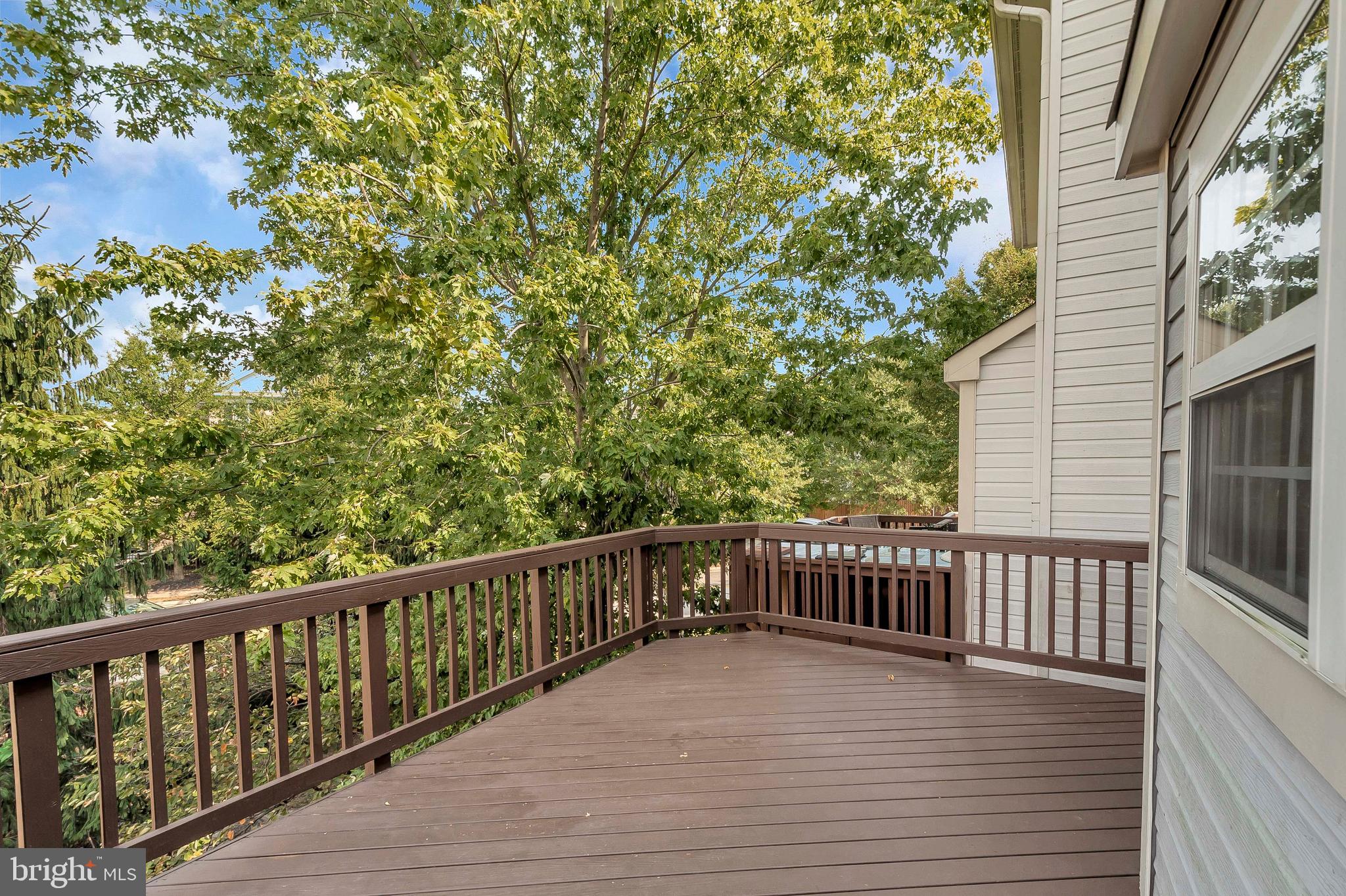 GUNSTON CORNER - Residential