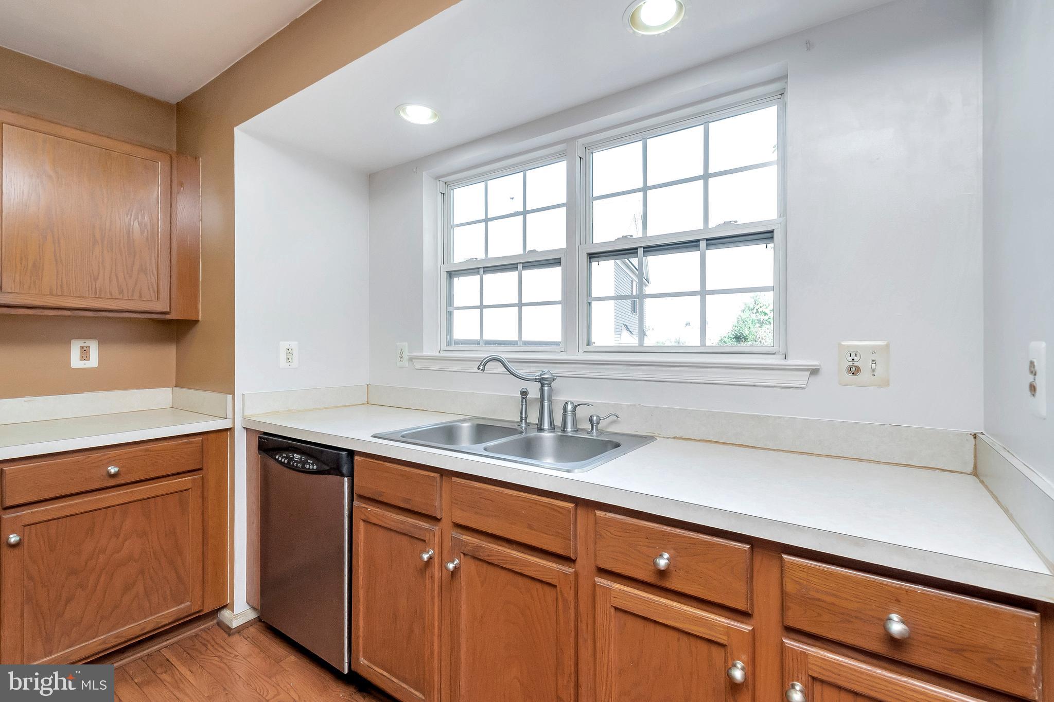 GUNSTON CORNER - Residential