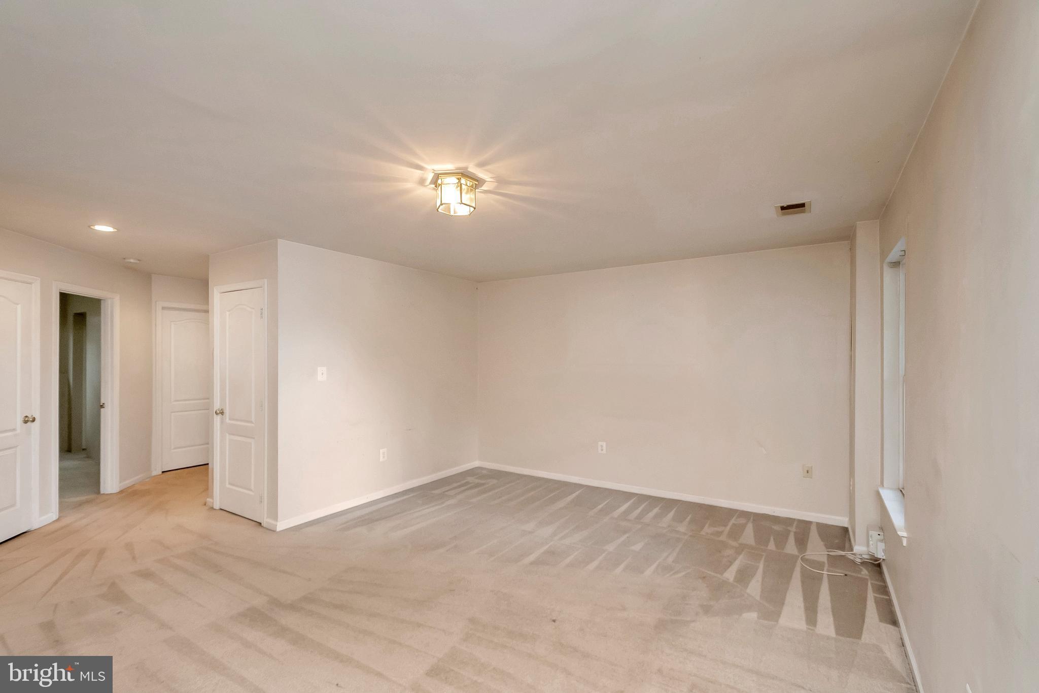 GUNSTON CORNER - Residential