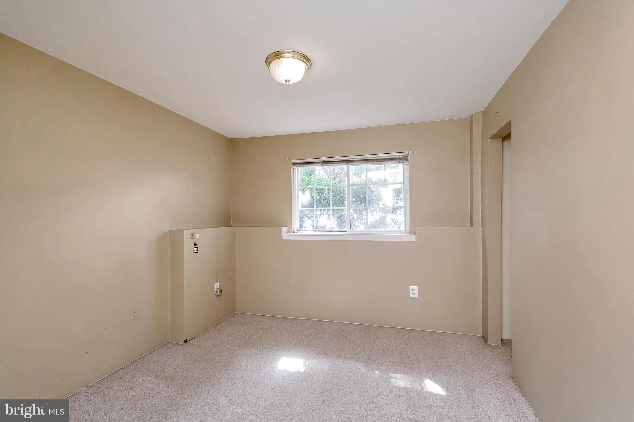 GUNSTON CORNER - Residential