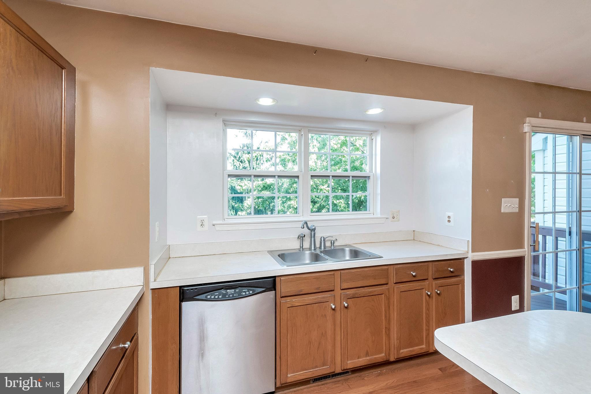 GUNSTON CORNER - Residential